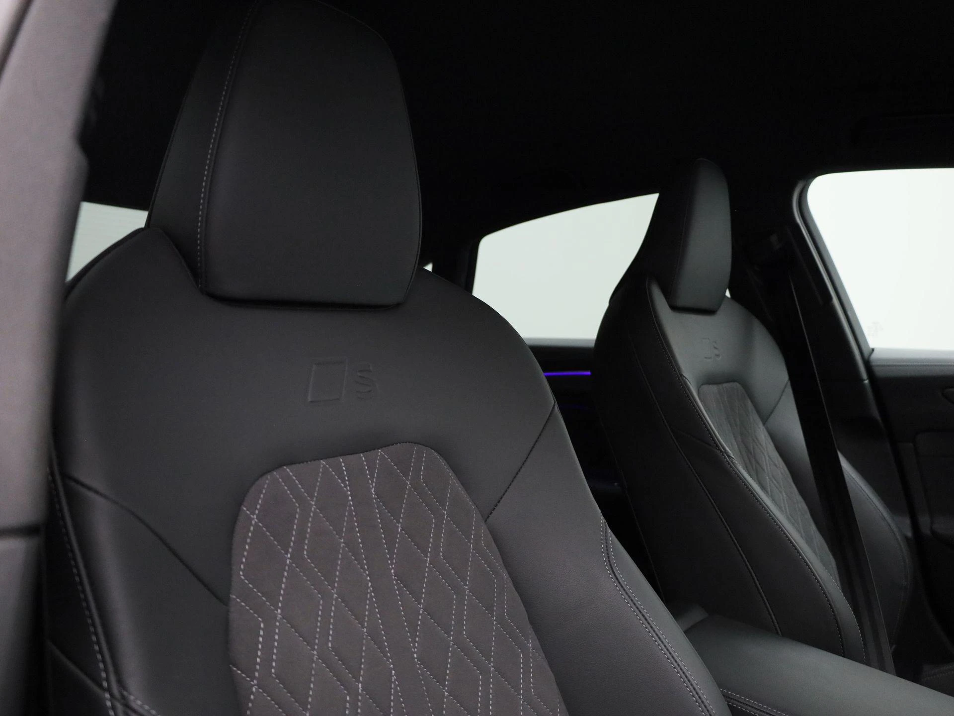 Audi-A6-image-45