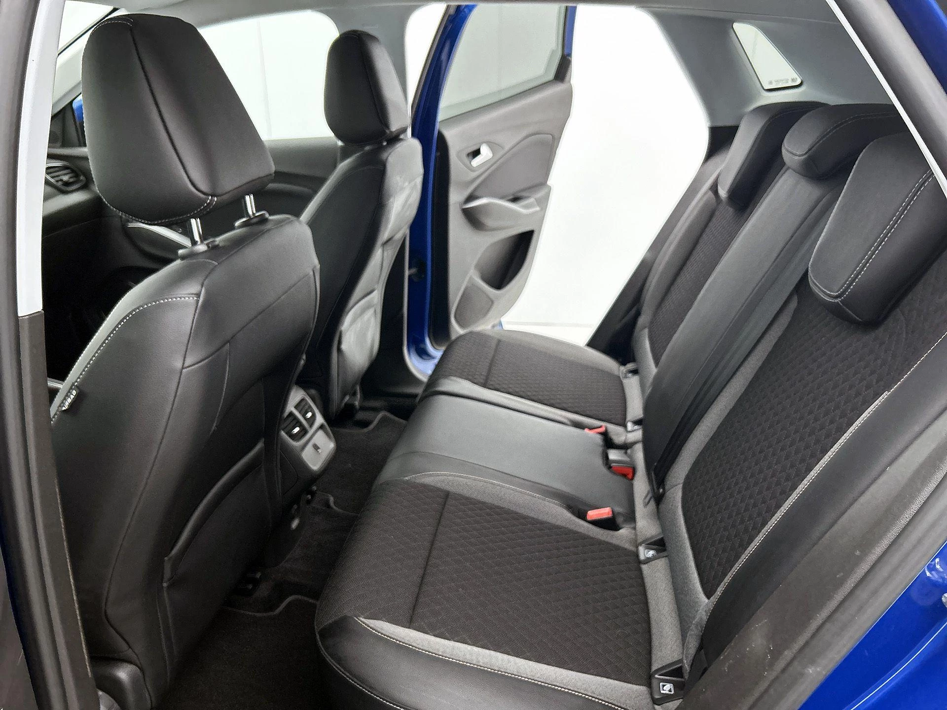 Opel Grandland X 1.2 Turbo Business +
