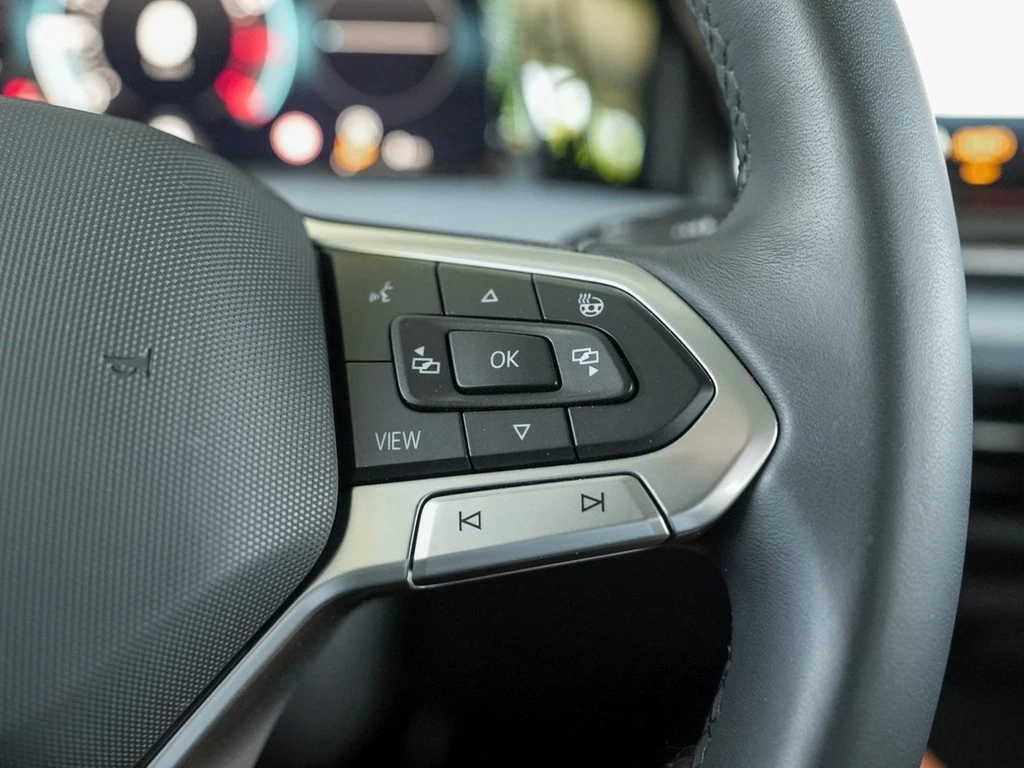 Volkswagen-Golf-image-15