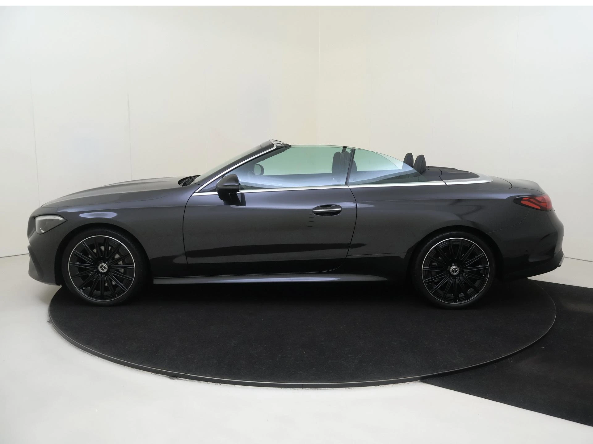 Mercedes-Benz-CLE-image-7