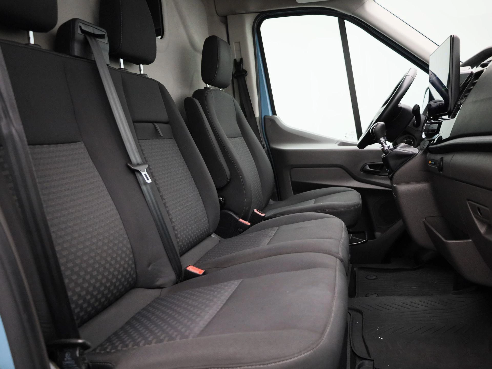 Ford Transit 350L 2.0TD 130pk 96kW M6 Trend