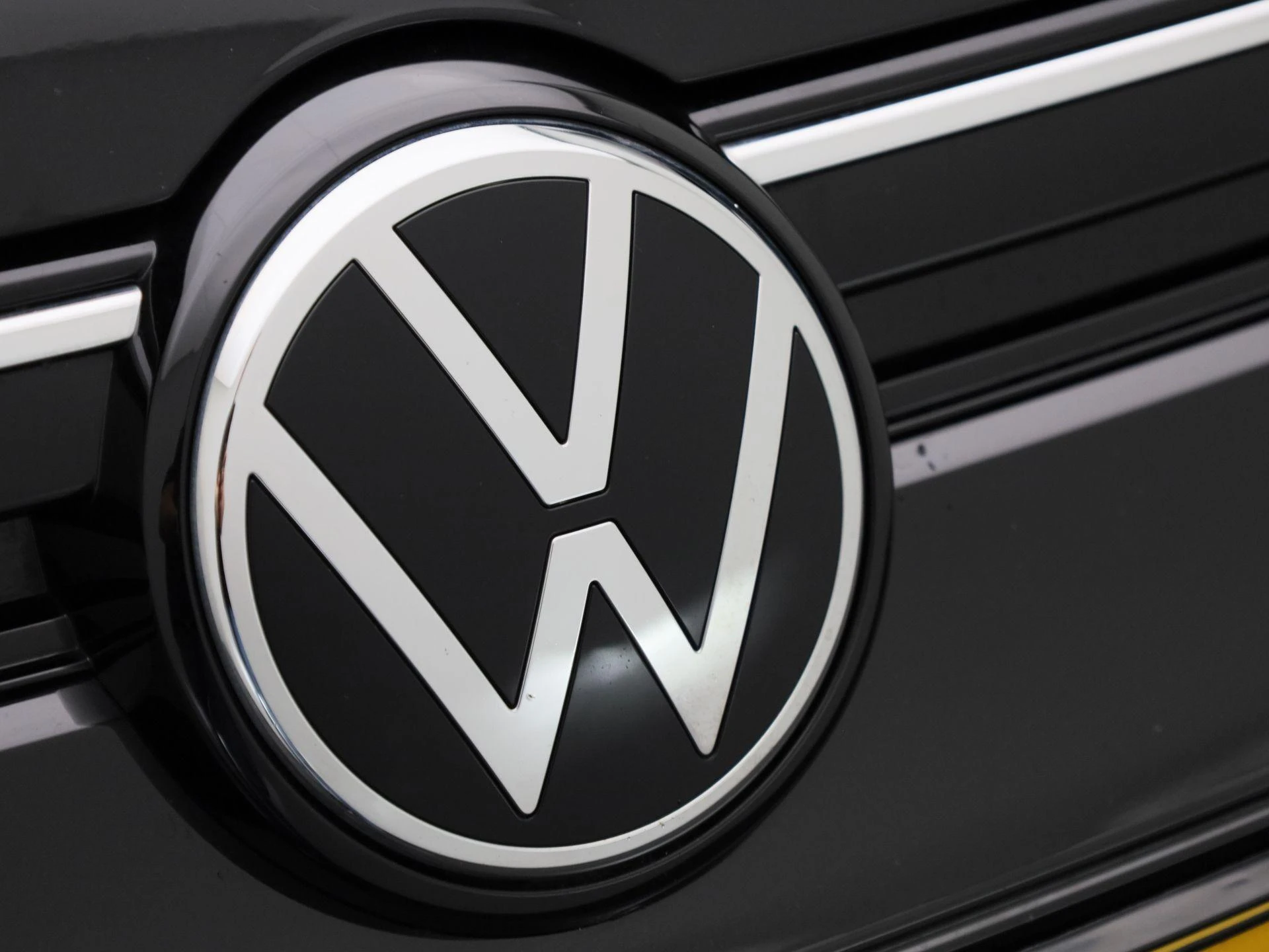 Volkswagen-Golf-image-38