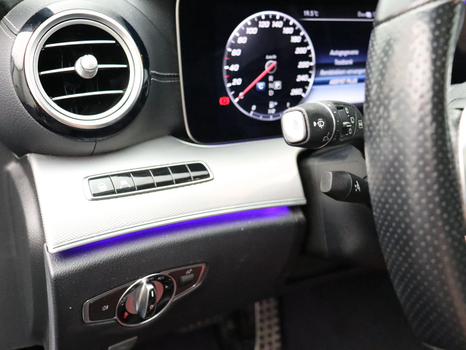 Mercedes-Benz-Classe E-image-12