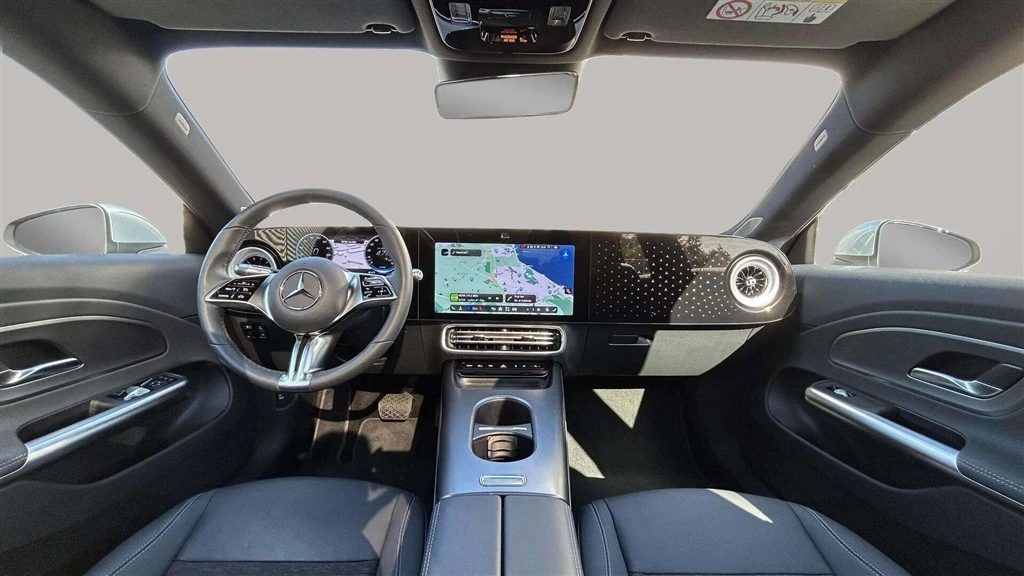 Mercedes-Benz-CLA-image-13