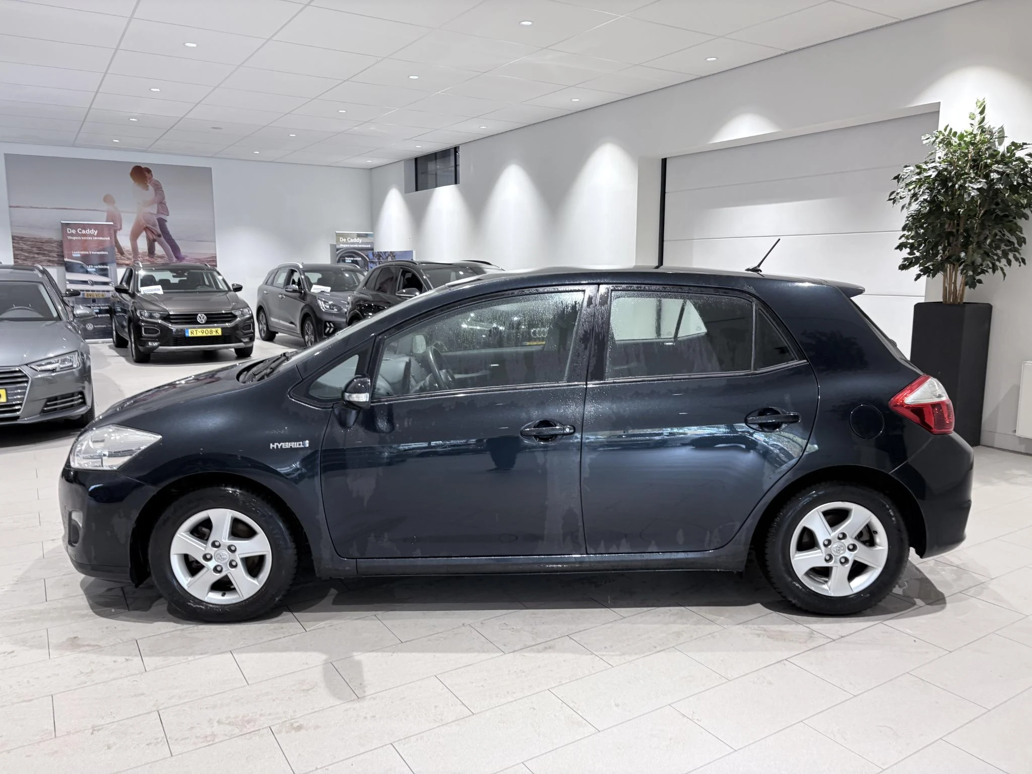 Toyota-Auris-image-1