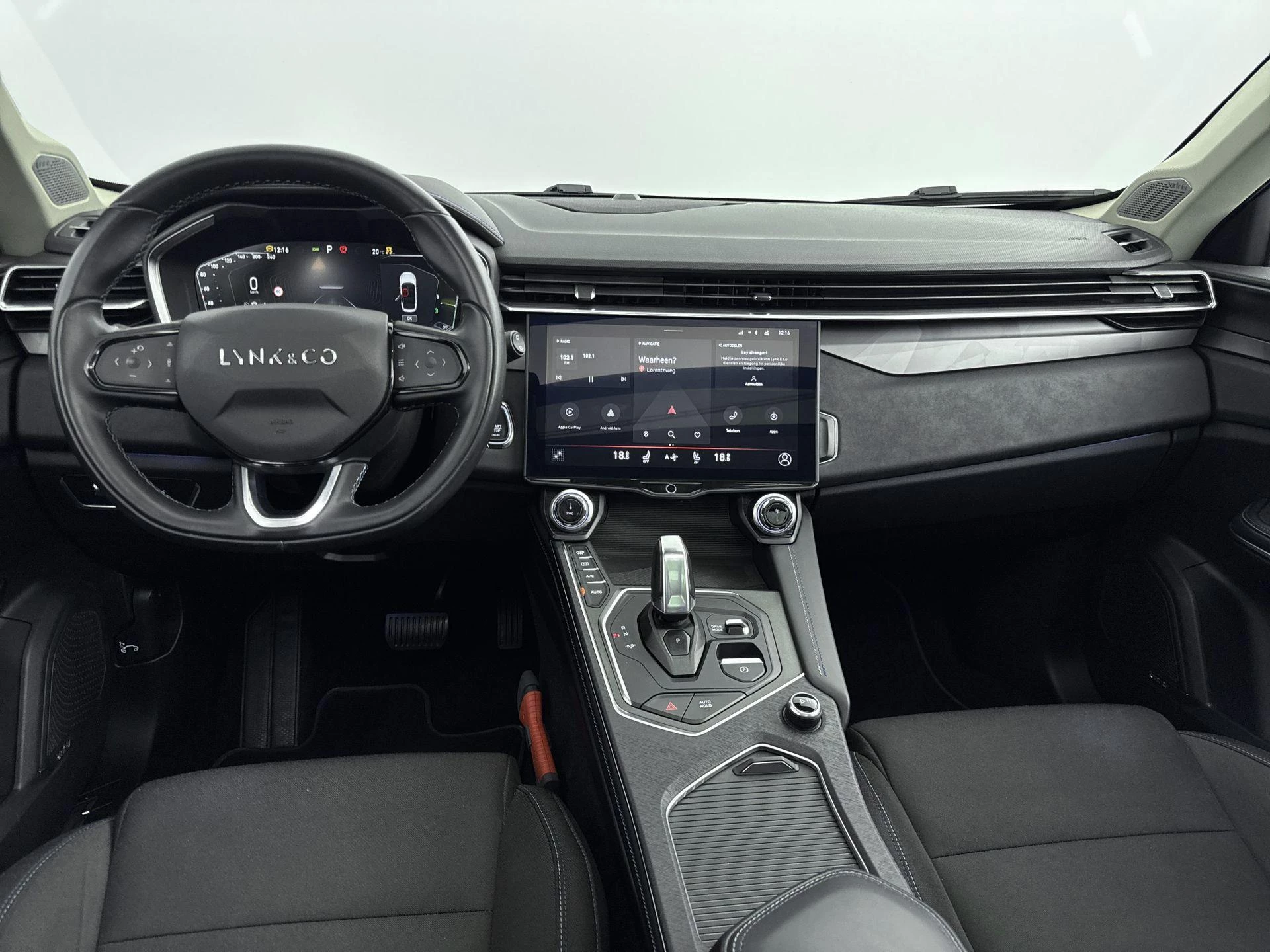 Lynk & Co-01-image-17