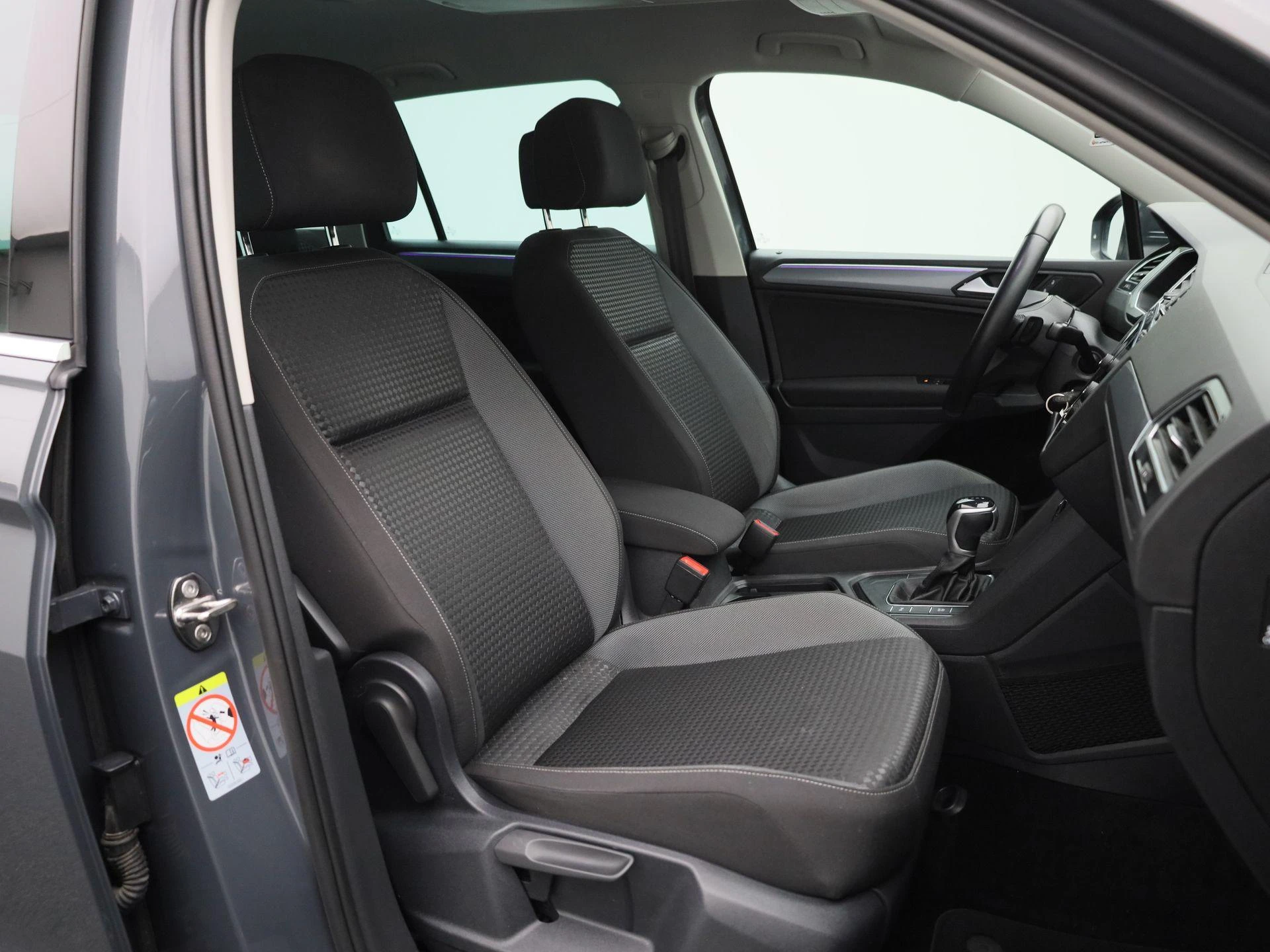Volkswagen-Tiguan-image-30