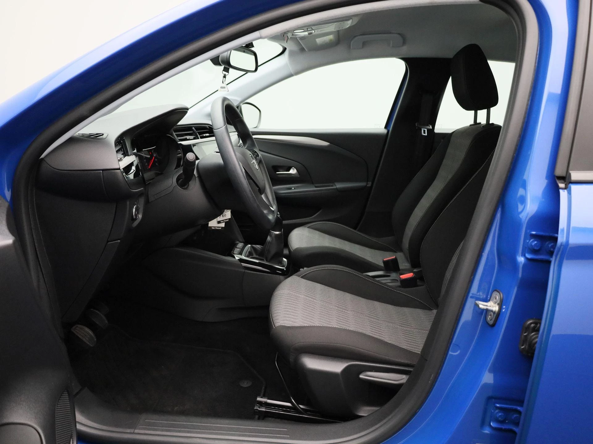 Opel-Corsa-image-8