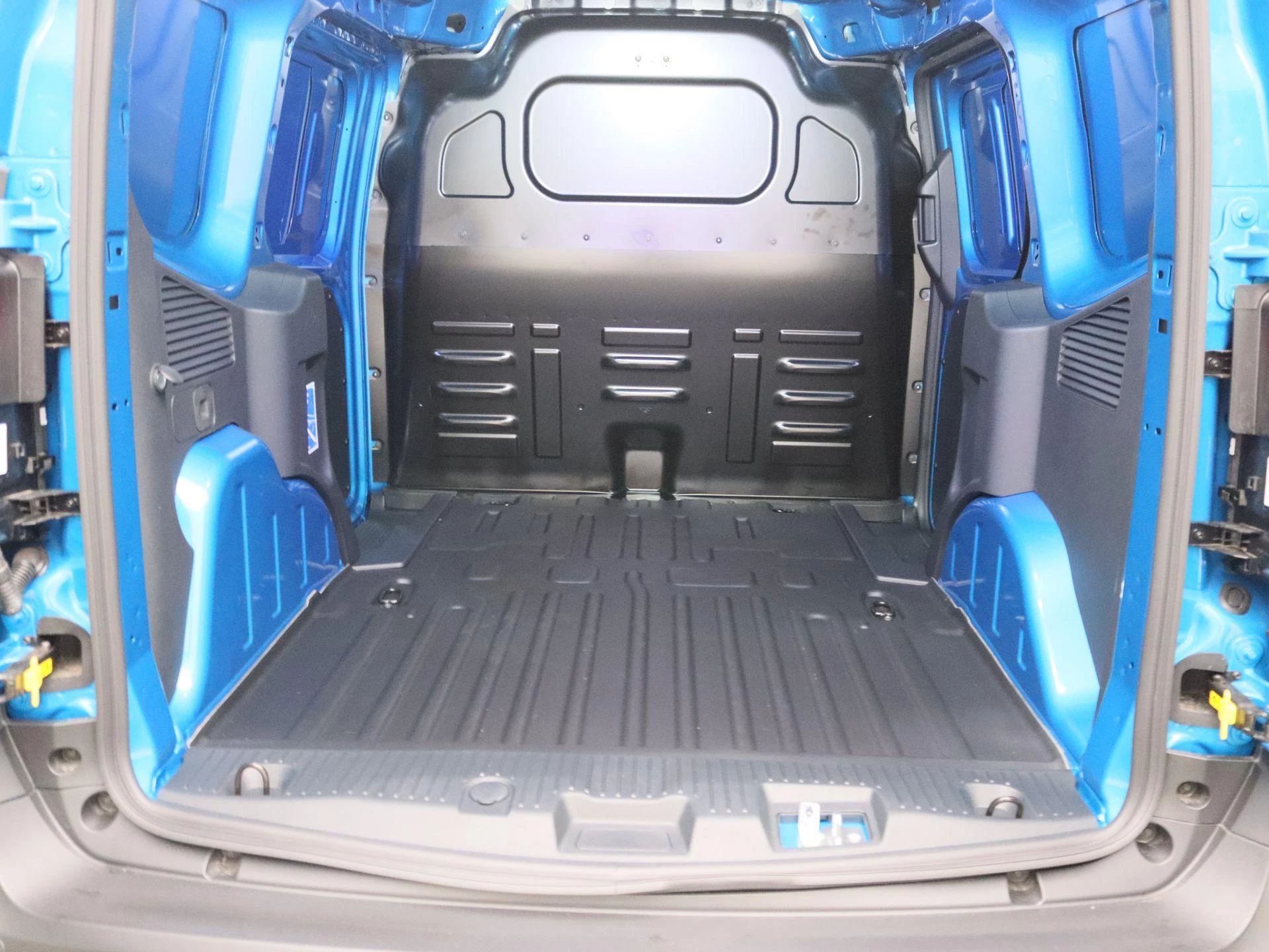 Ford E-Transit Courier Limited 44 kWh