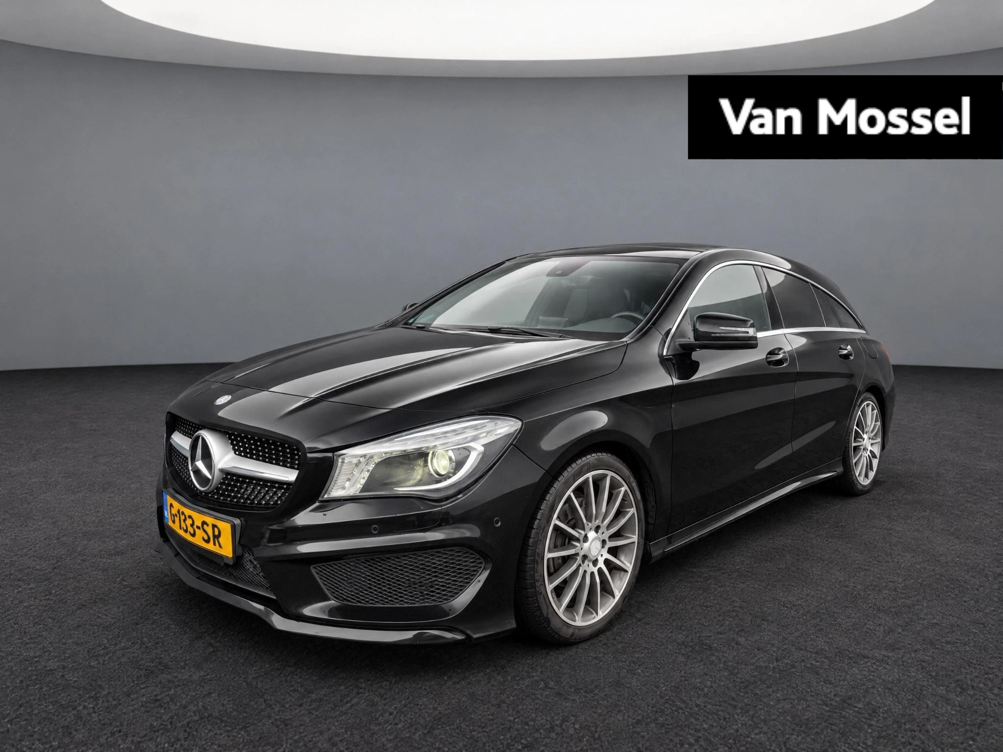 Mercedes-Benz-CLA-image-0