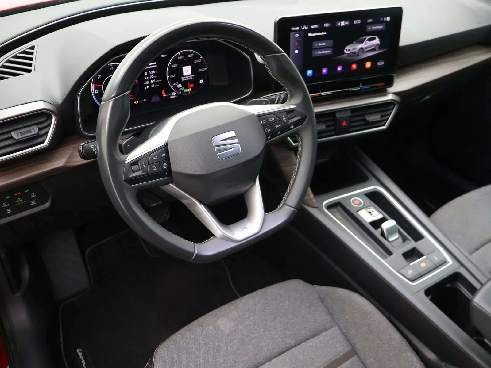 SEAT Leon e-Hybrid (PHEV) Leon e-Hybrid 1.4 Xcellence D204PK *AUTOMAAT*VIRTUAL COCKPIT*LEDER*CAMERA*PDC*CRUISE*KEYLESS GO*NAVI*APP-CONNECT*...*