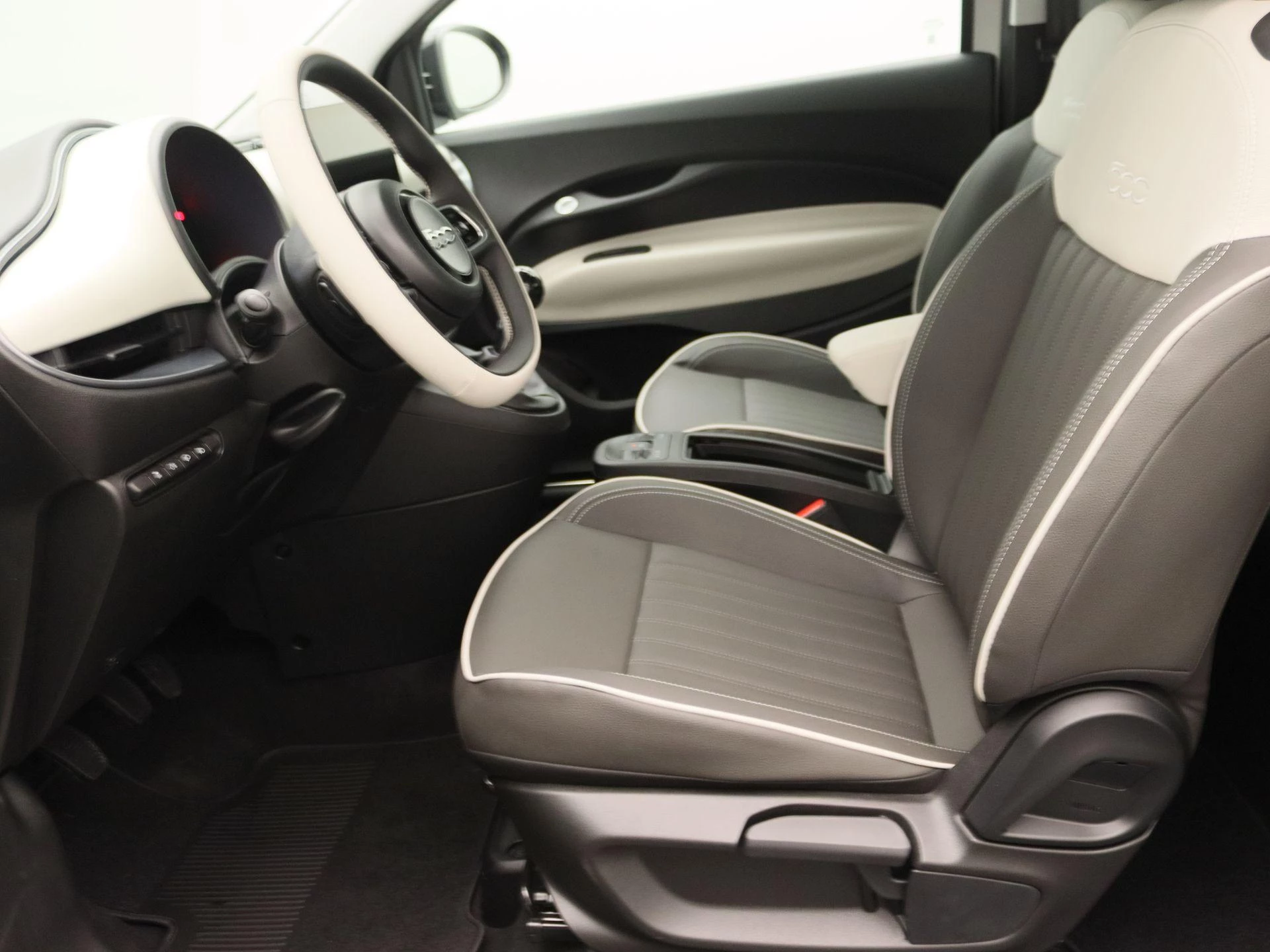 Fiat-500C-image-10