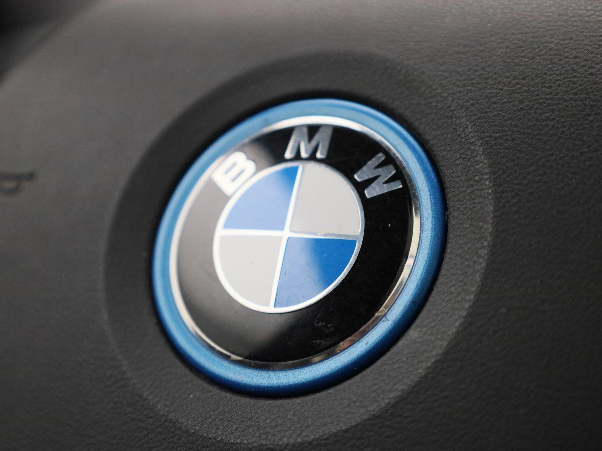 BMW-iX3-image-31