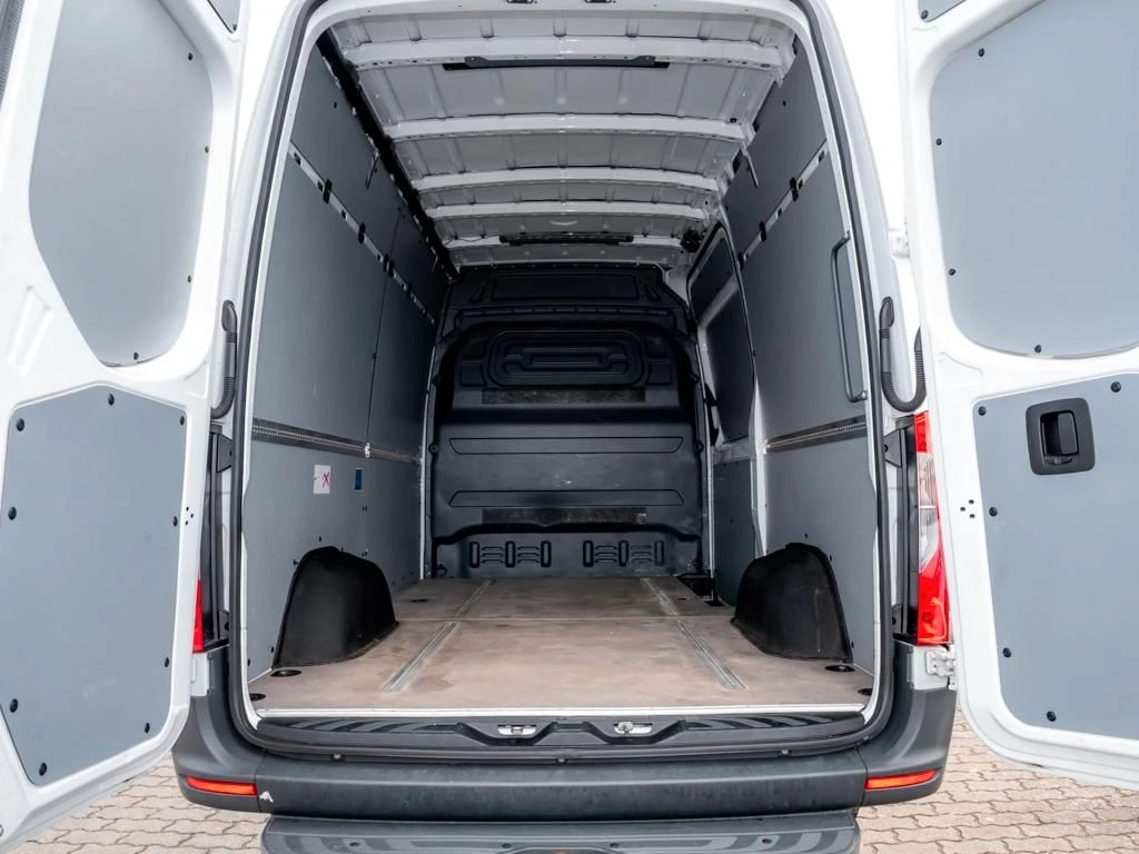 Mercedes-Benz-Sprinter 317-image-15