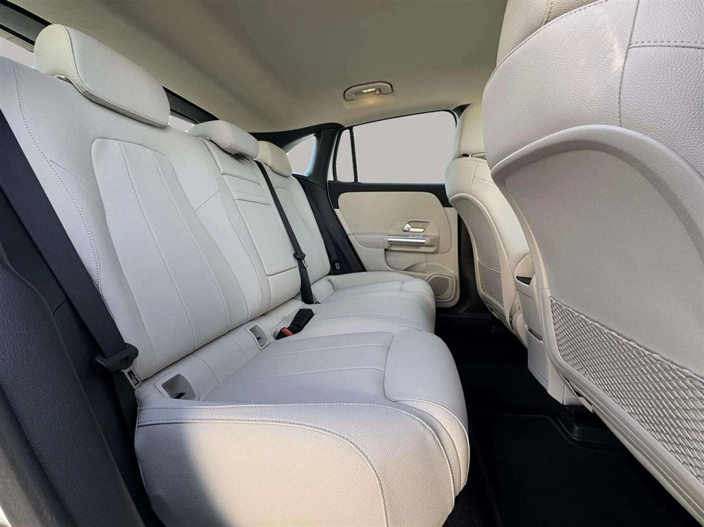 Mercedes-Benz-EQA-image-15