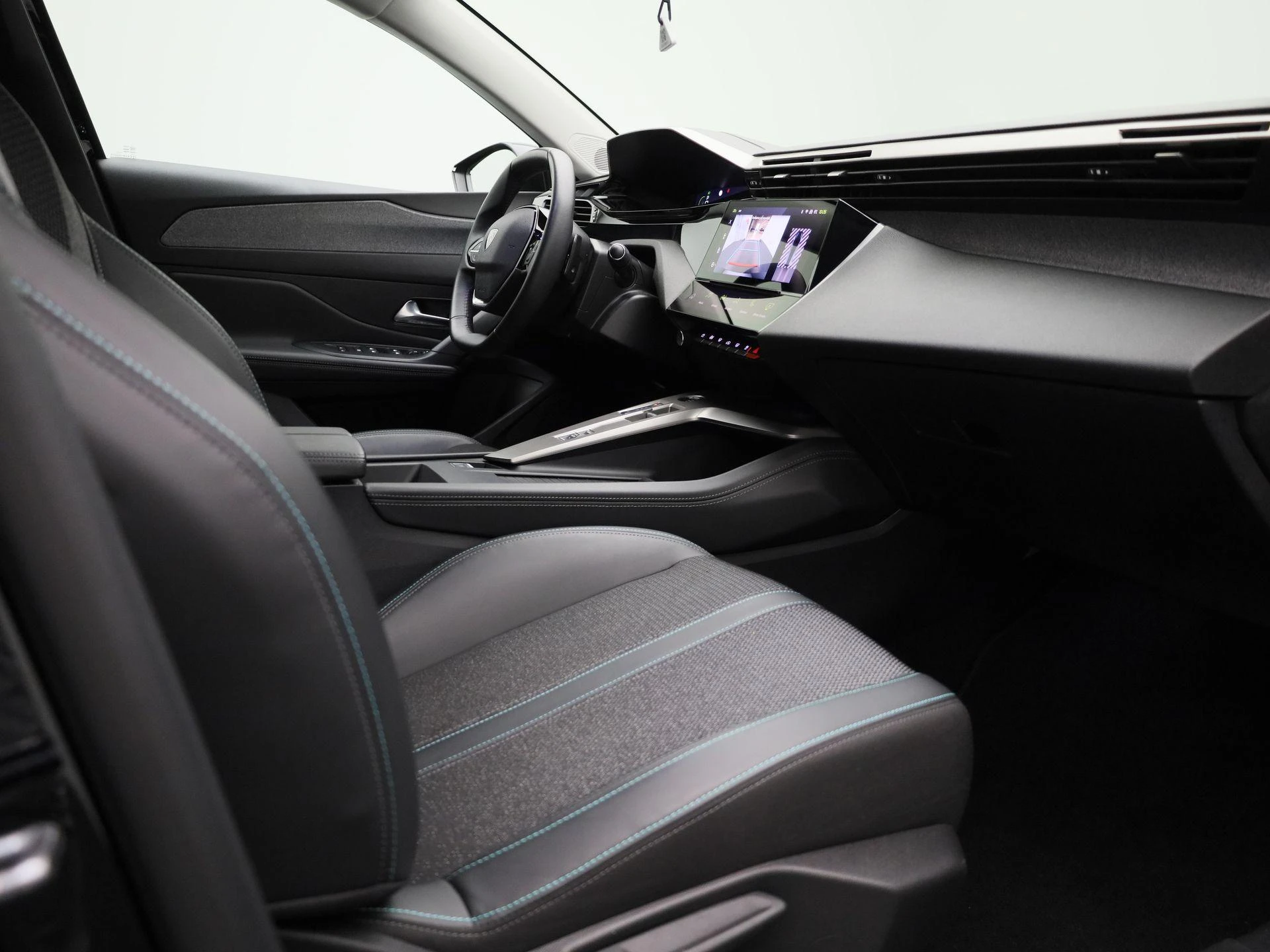 Peugeot-308-image-35