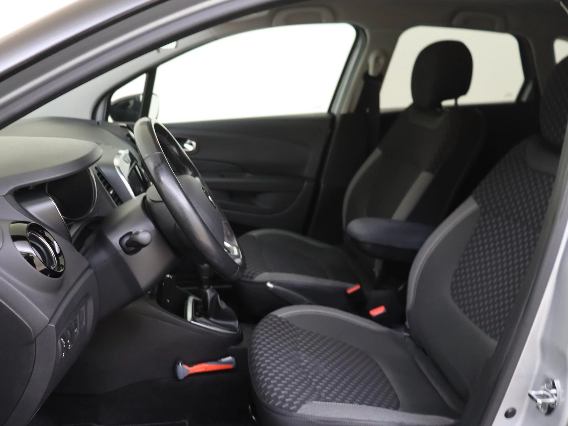 Renault-Captur-image-10