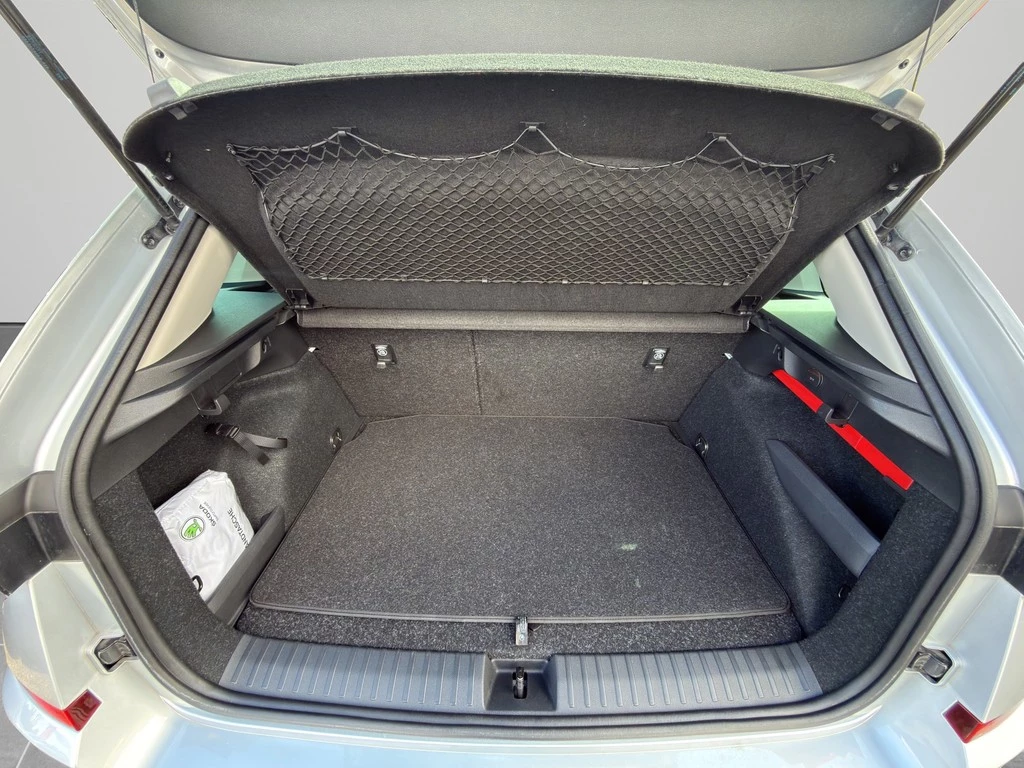 Škoda Kamiq 1.0 TSI Tour *KAMERA*LED*SITZHEIZUNG*