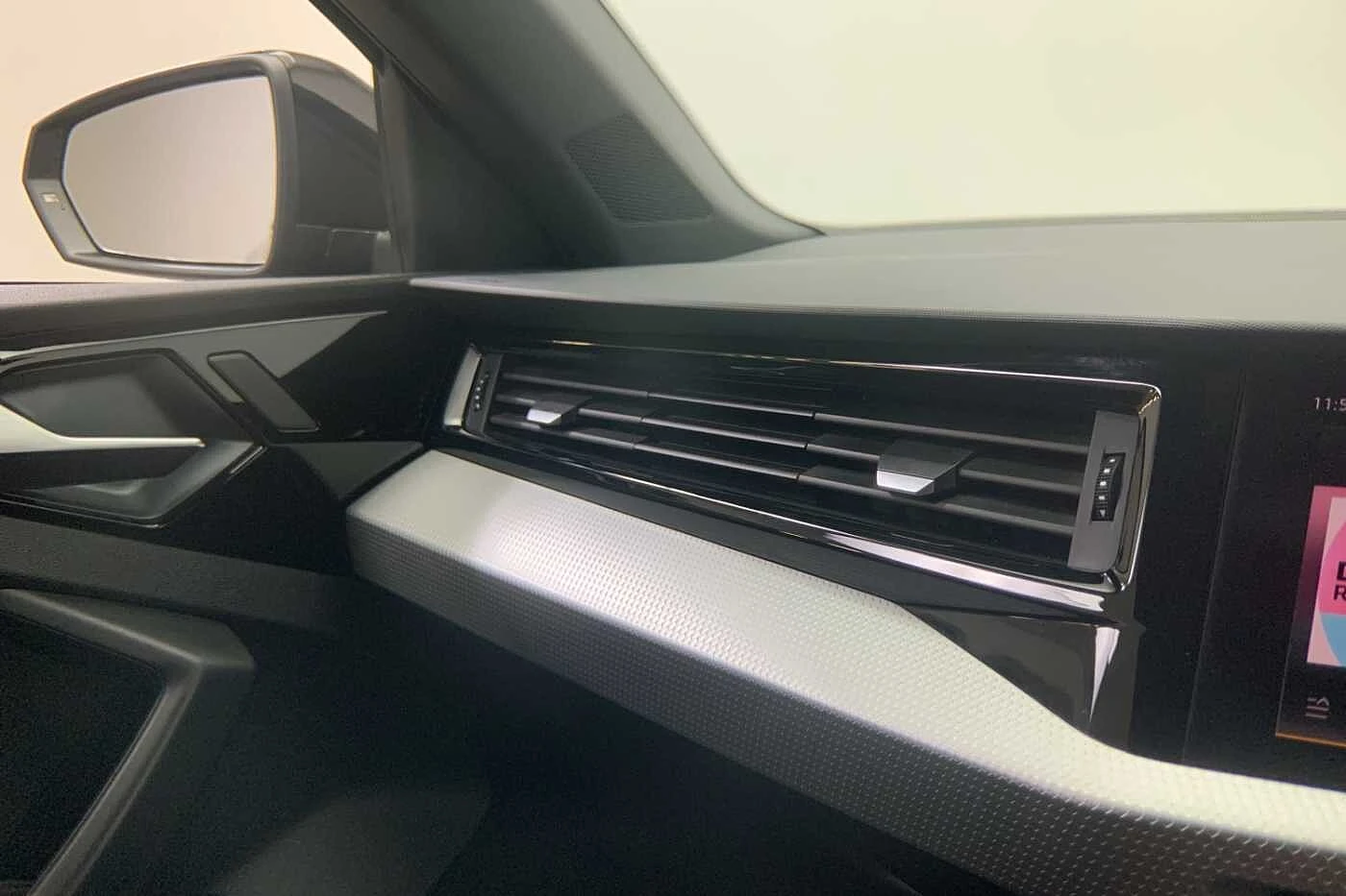 Audi-A1 Sportback-image-18