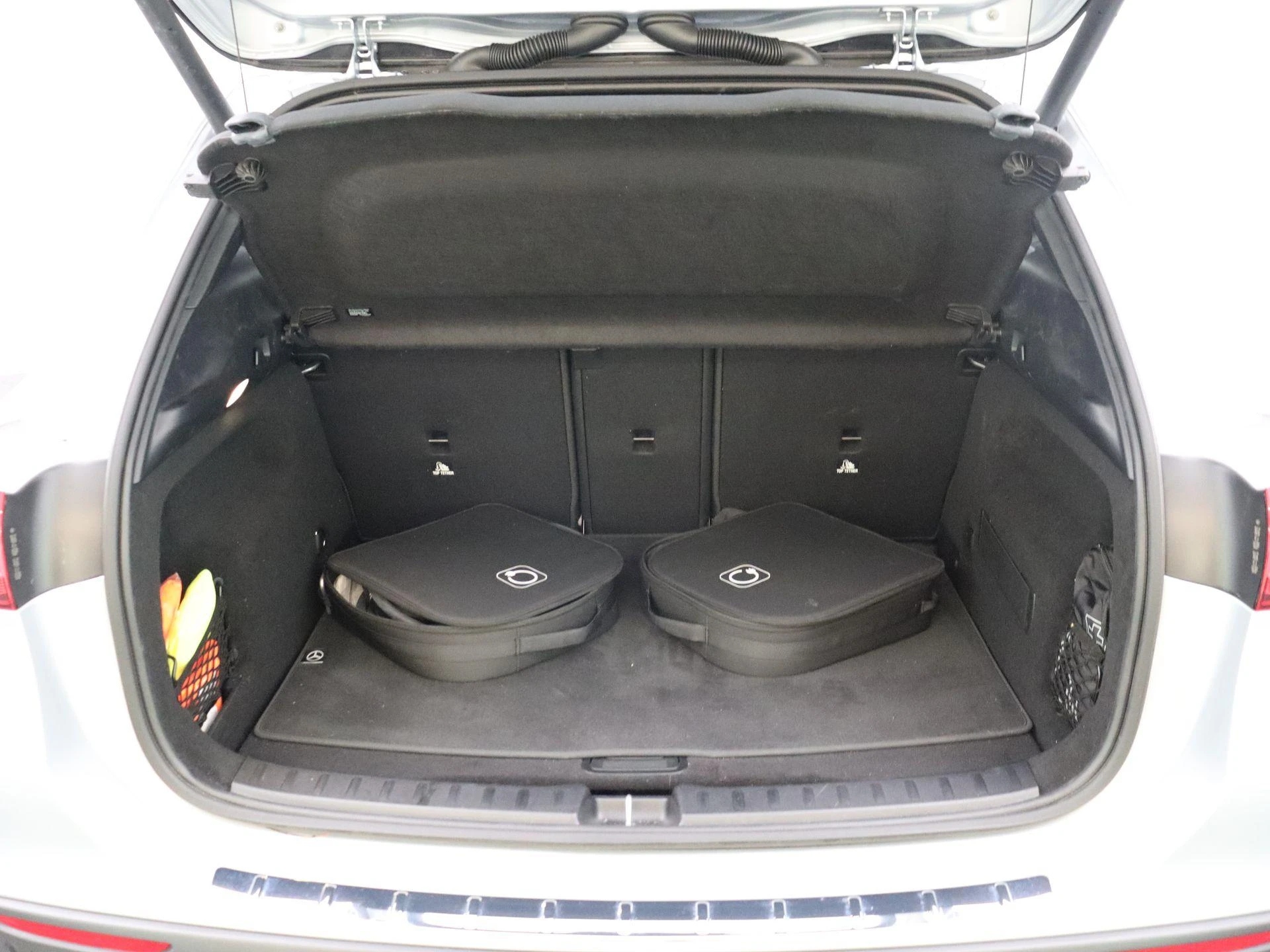 Mercedes-Benz GLA 250 e AMG Line + PREMIUM PLUS PACK + CARPLAY + TREKHAAK +