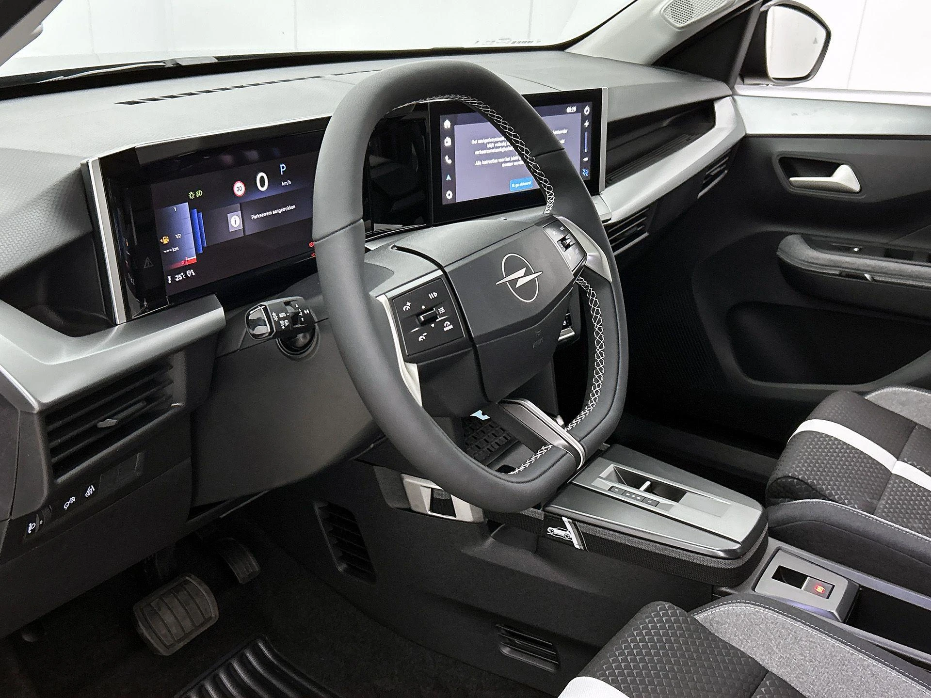 Opel-Frontera-image-20