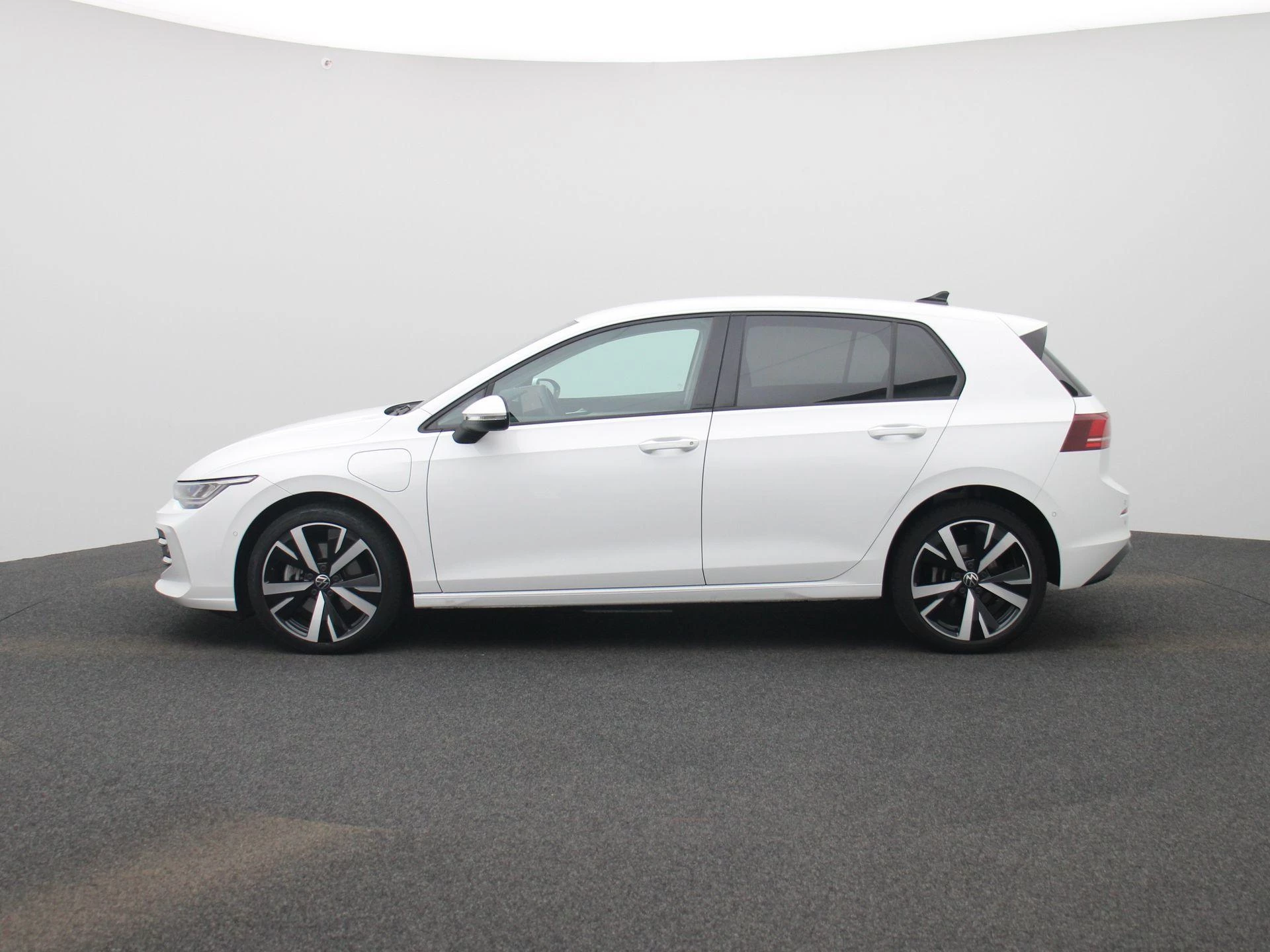 Volkswagen Golf 1.5 eHybrid Life Edition