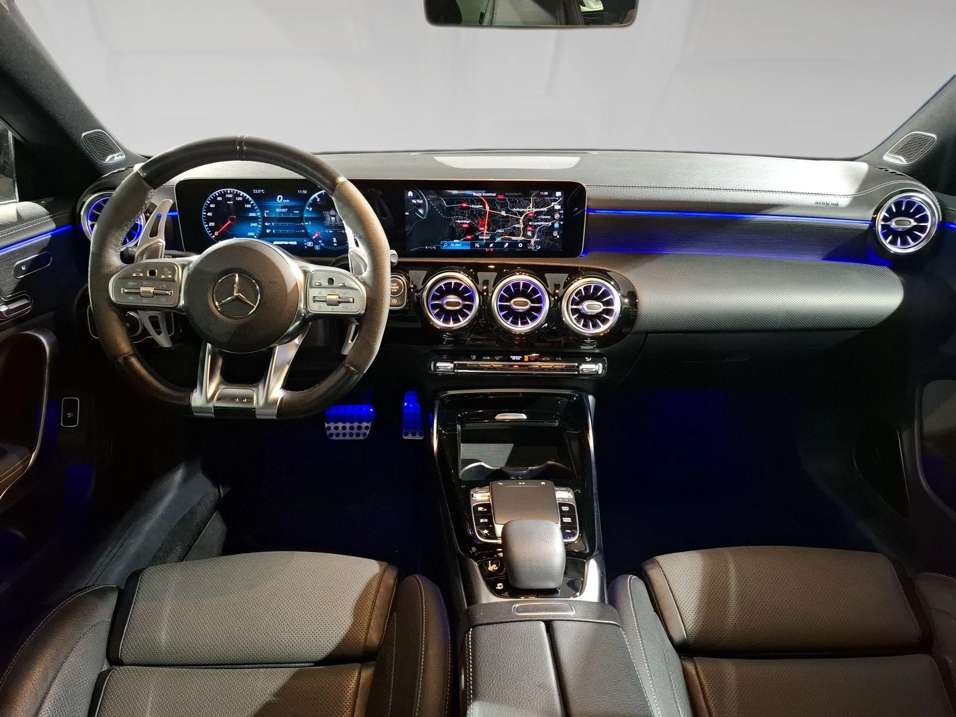 Mercedes-Benz-CLA-image-4