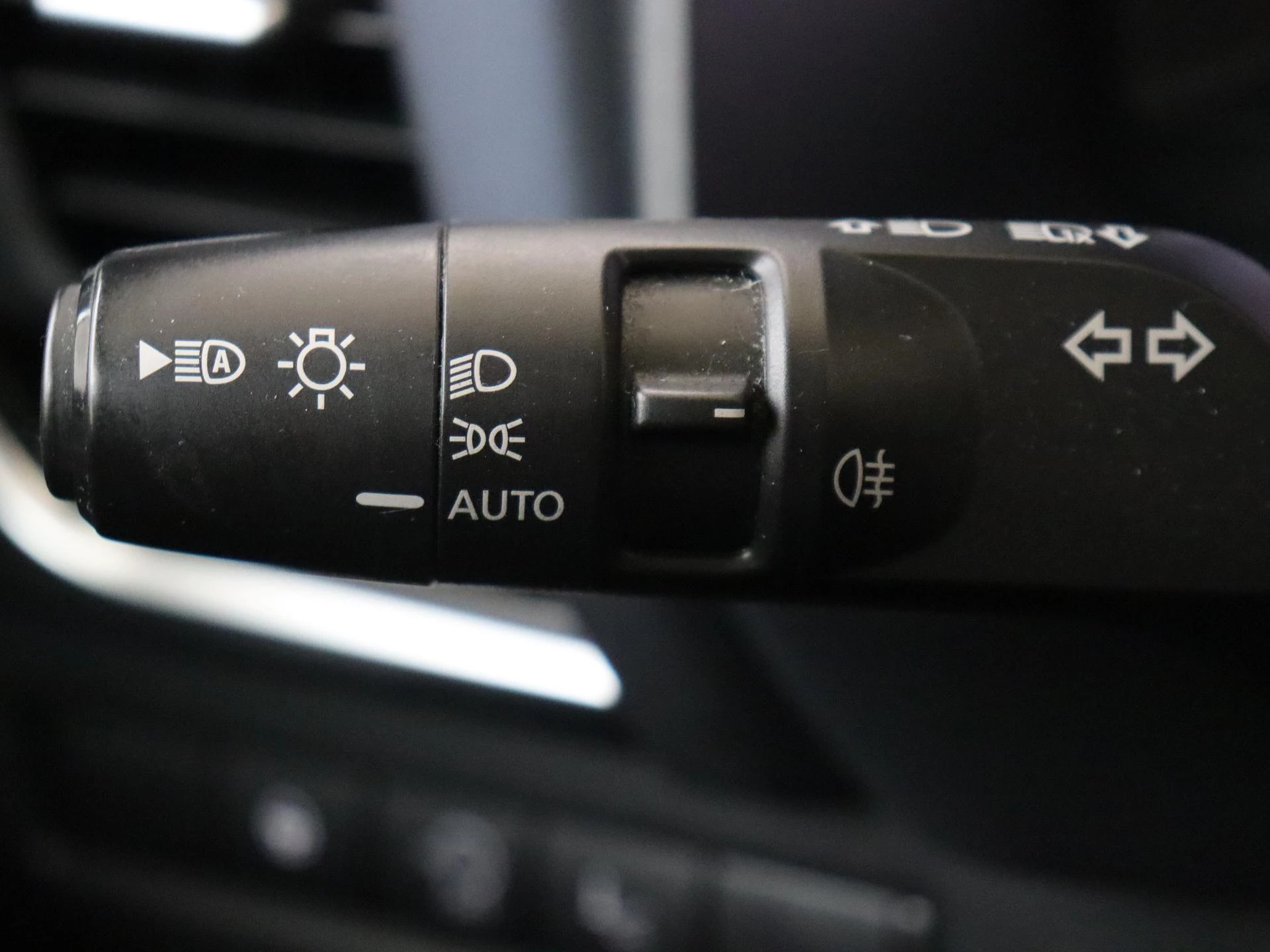 Nissan-QASHQAI-image-30