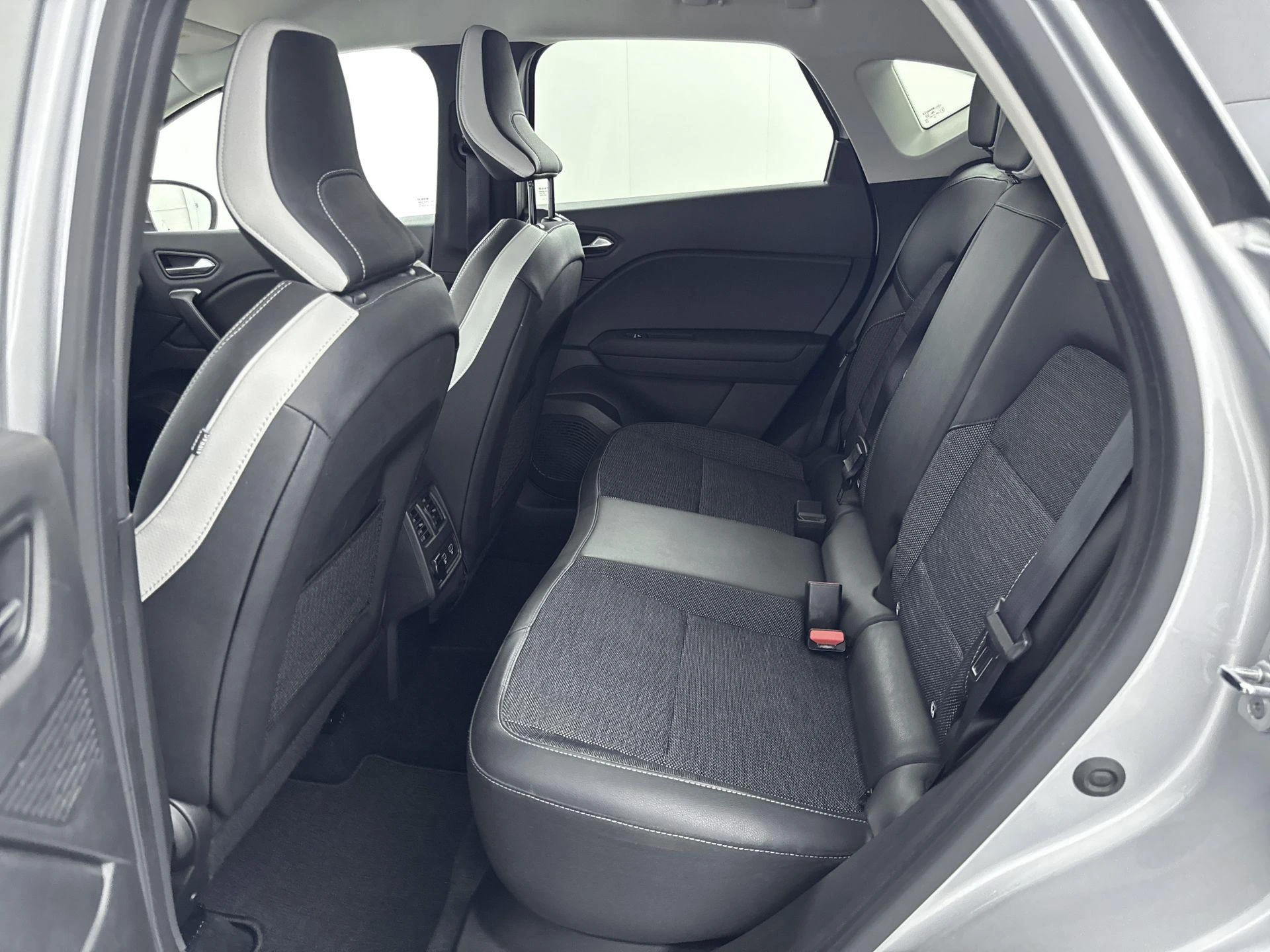 Renault-Captur-image-24