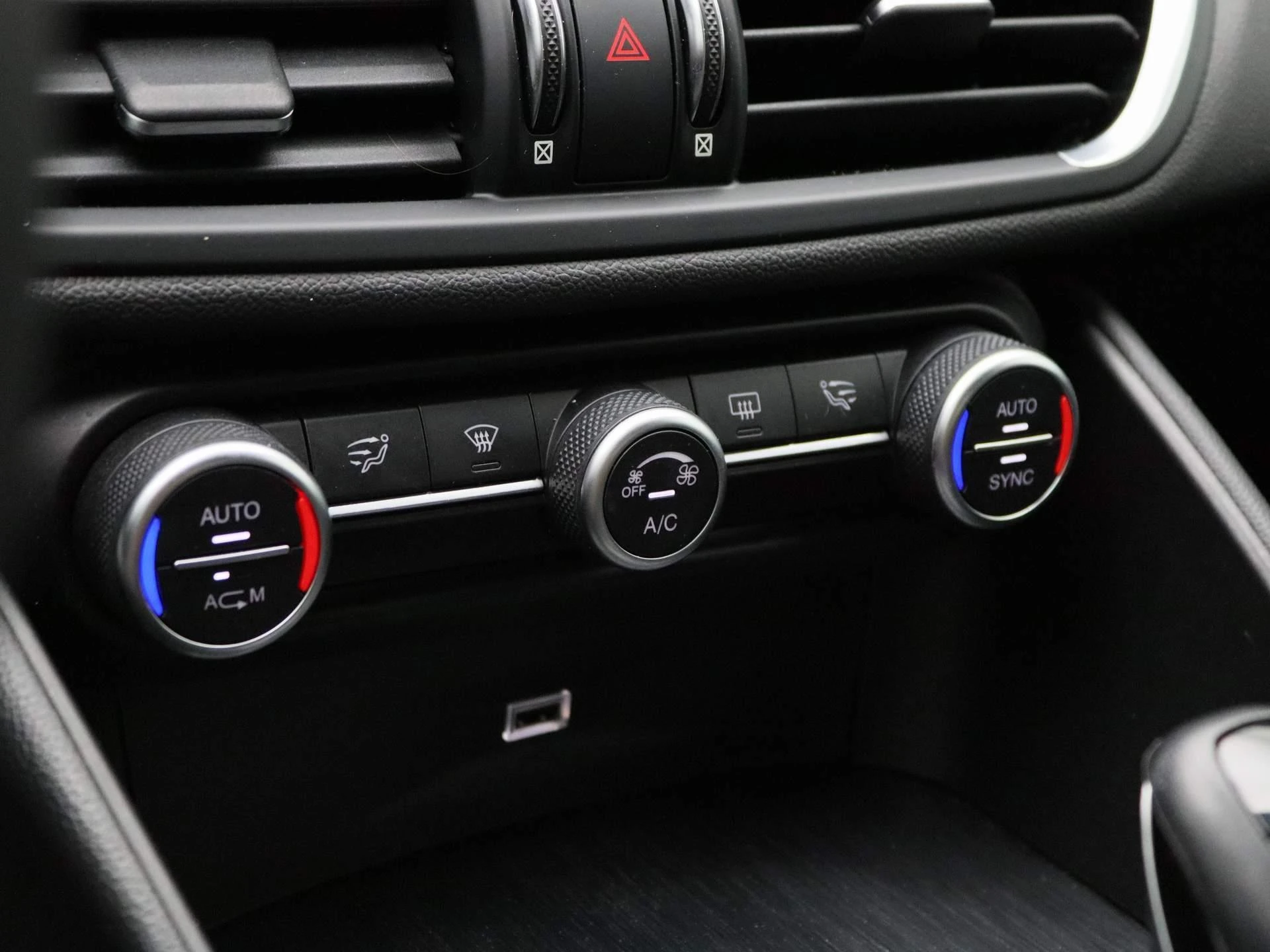 Alfa Romeo-Giulia-image-18