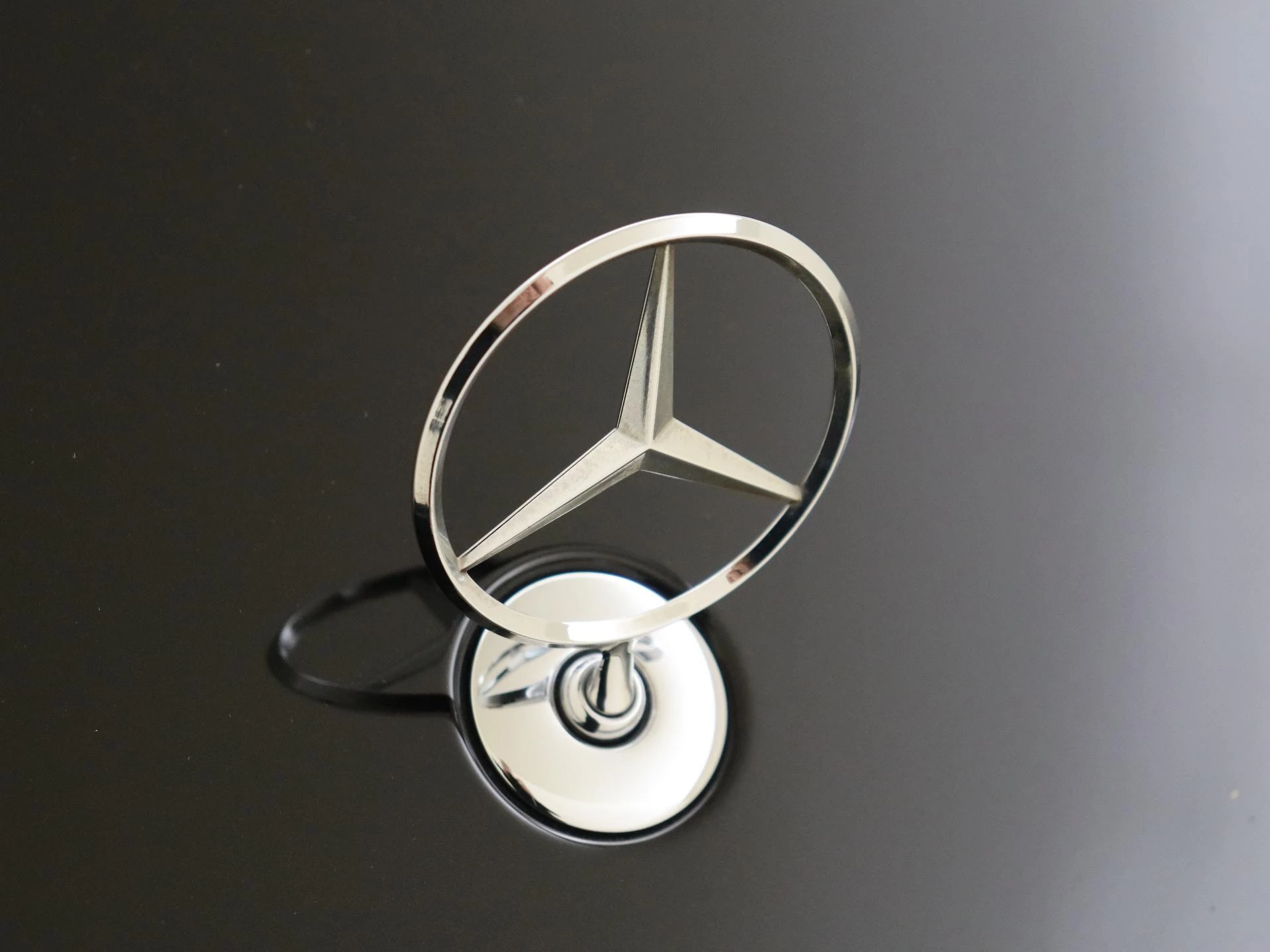 Mercedes-Benz-S-Klasse-image-3