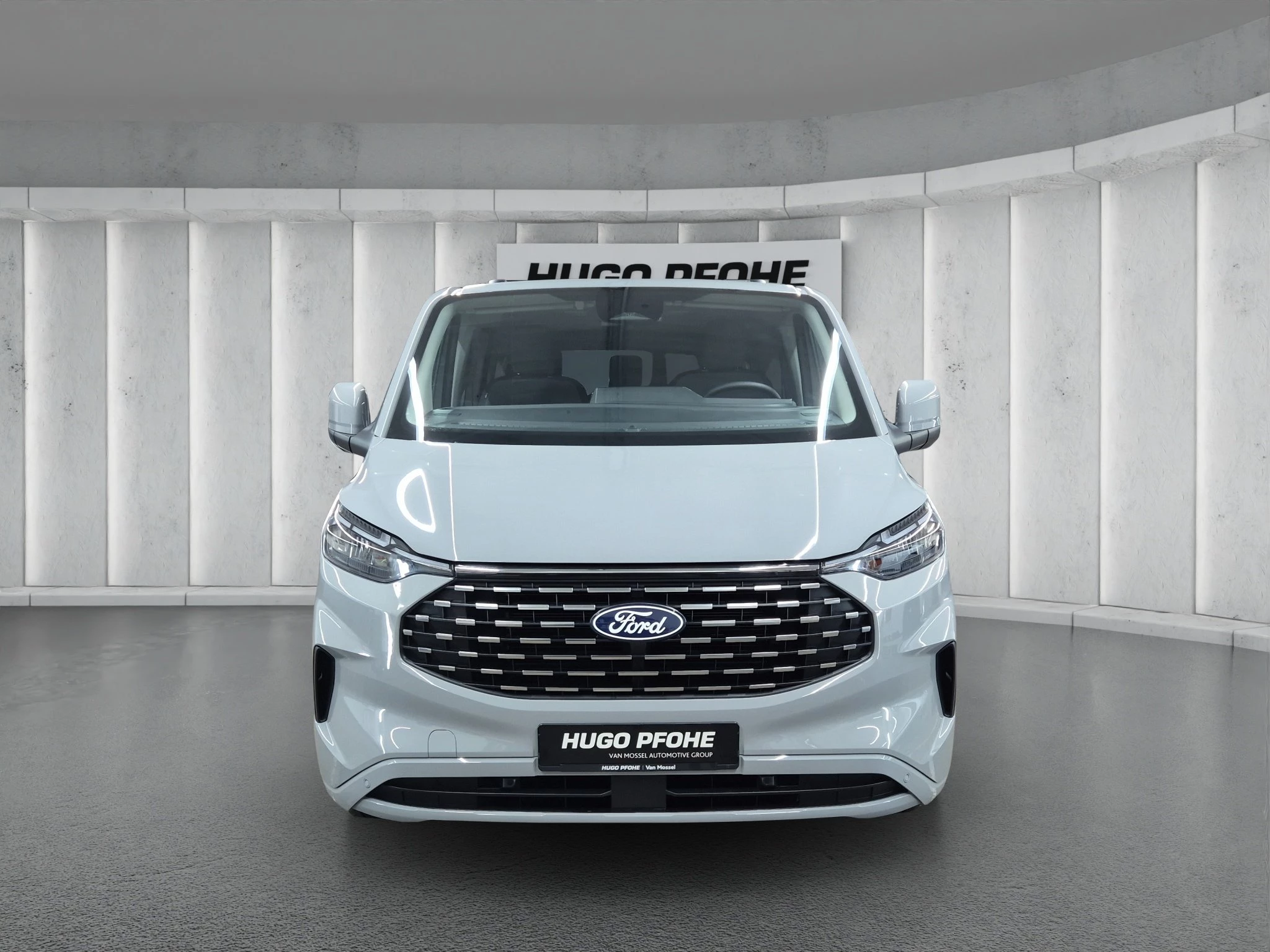 Ford Tourneo Custom Titanium L1 Aut.*AHK*NAVI*LED*SHZ*LRHZ*WSH
