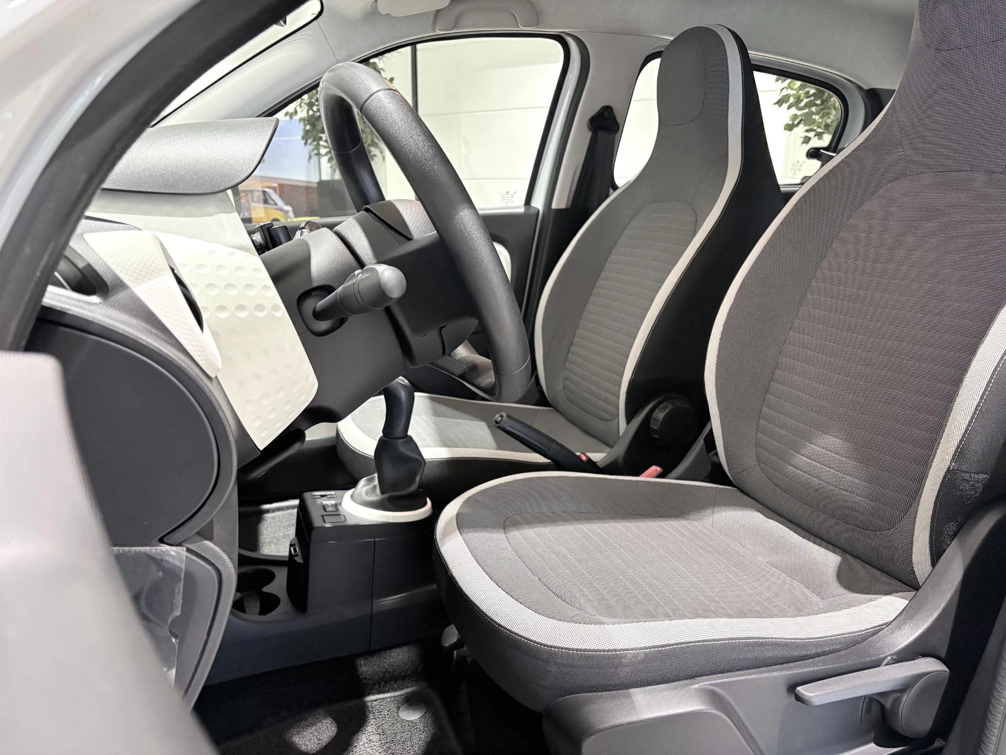 Renault-Twingo-image-11