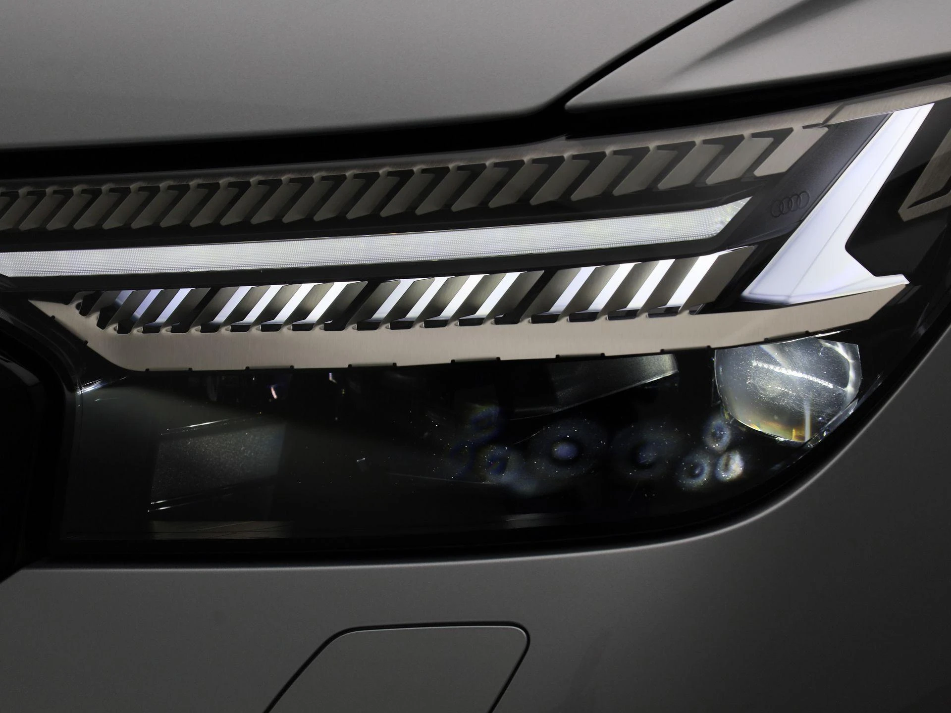 Audi-Q4 e-tron-image-14