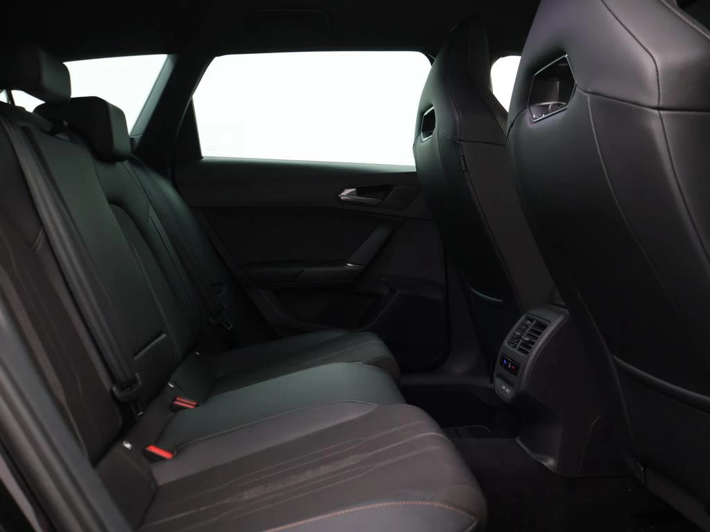 CUPRA Leon Sportstourer ST e-Hybrid Leon Break PHEV 1.4e-HYBRID 204PK *AUTOMAAT*LEDER*SPORTZETELS*CAMERA*ACC*PDC*NAVI*...*