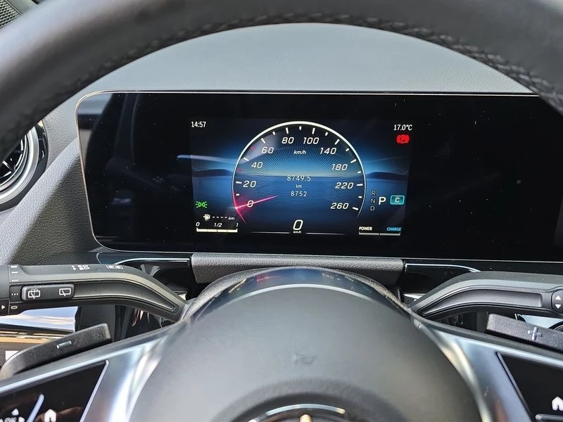Mercedes-Benz GLA 200 PROGRESSIVE AHK SHZ MBUX NAVI KLIMA Progressive