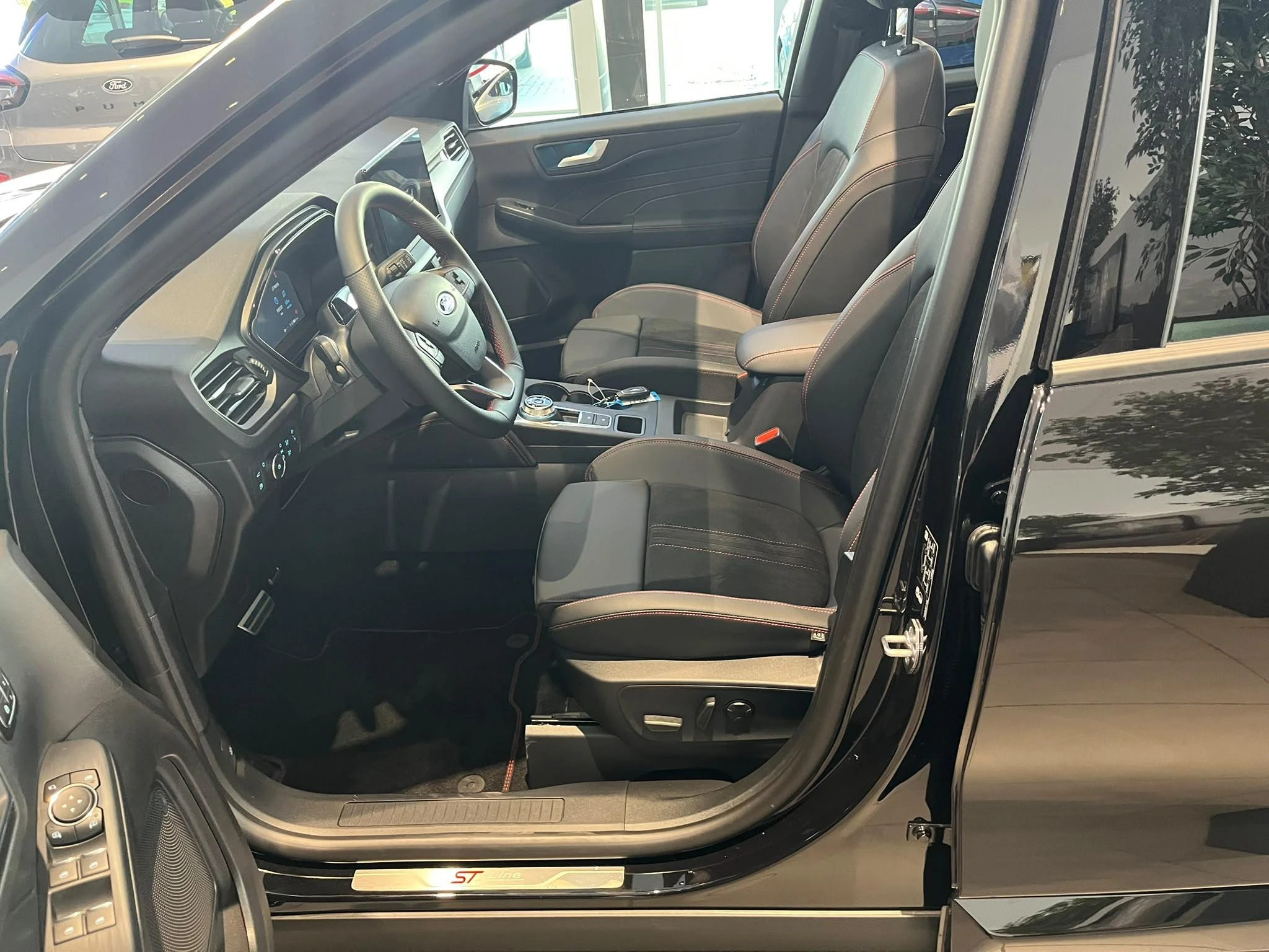 Ford-Kuga-image-16