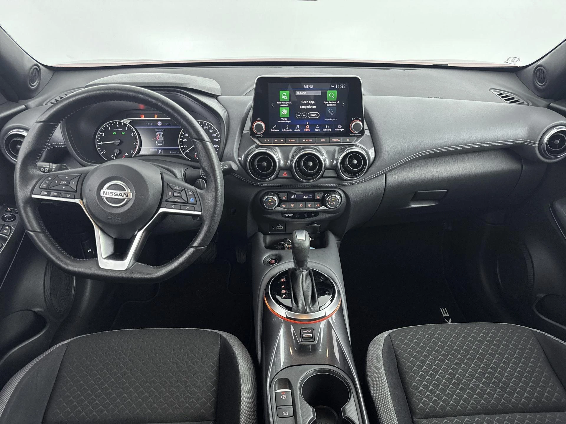 Nissan Juke 1.0 DIG-T N-Connecta 117PK