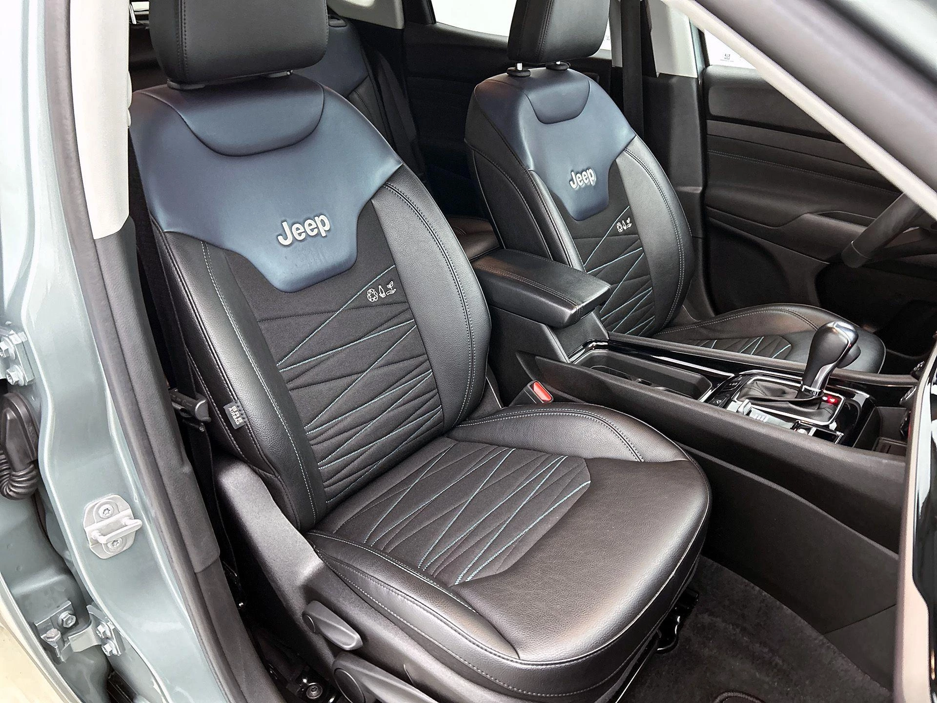 Jeep Compass 4xe 240 Plug-in Hybrid Electric Upland