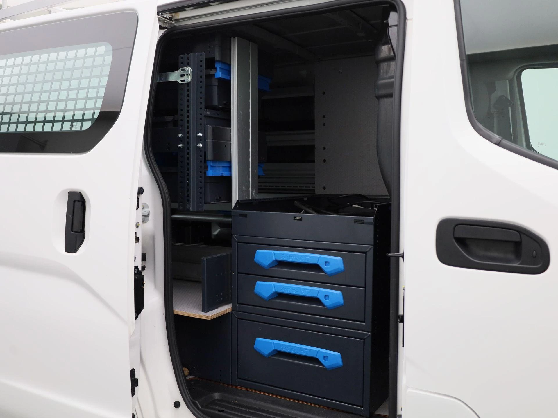 Nissan-e-NV200-image-13