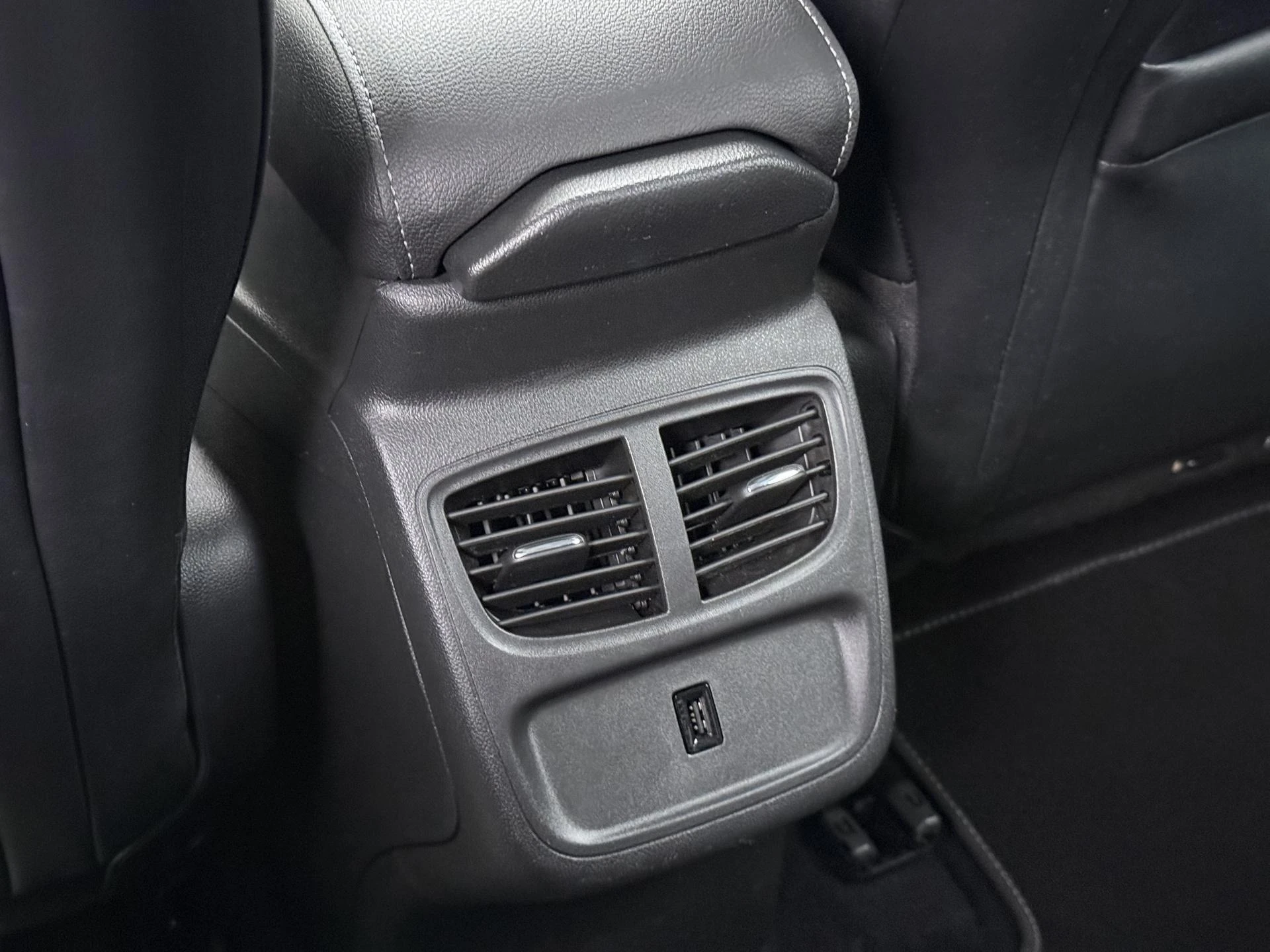 Opel-Grandland-image-17