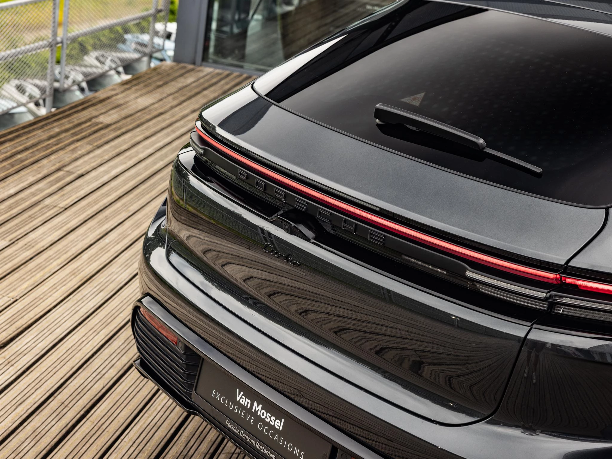 Porsche Macan Turbo 100 kWh