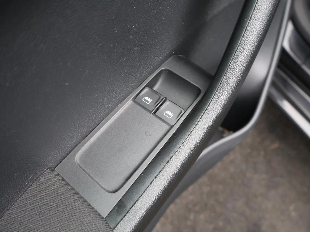 Škoda Fabia Fabia Ambition 1.2TSI 90PK *PDC ACHTER*BLTH*RADIO*...*