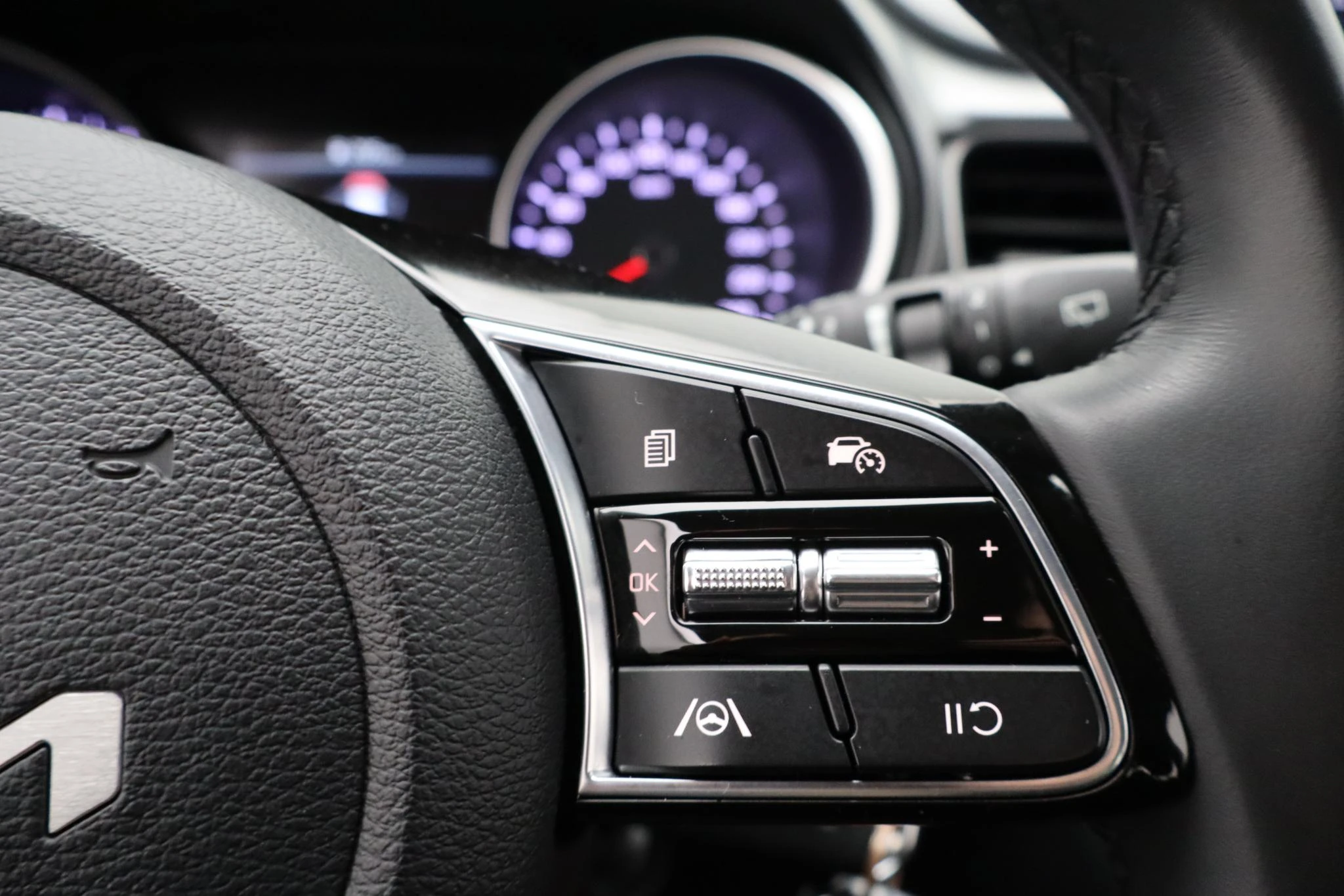 Kia-Ceed Sportswagon-image-21