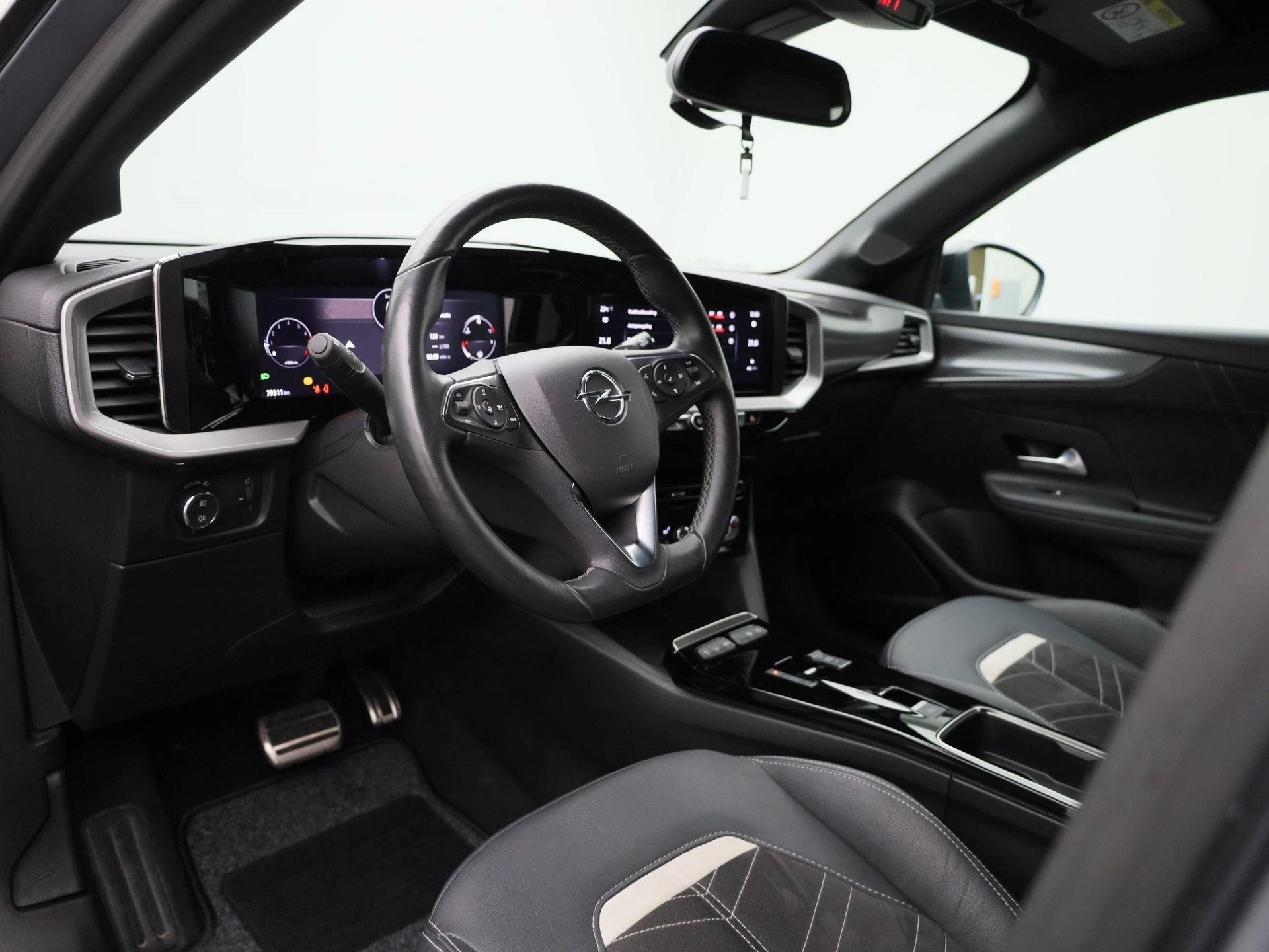 Opel-Mokka-e-image-28