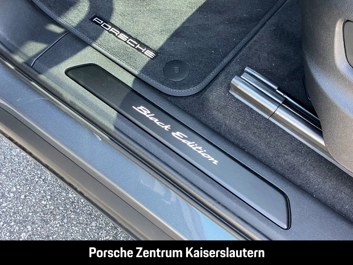 Porsche-Cayenne-image-23