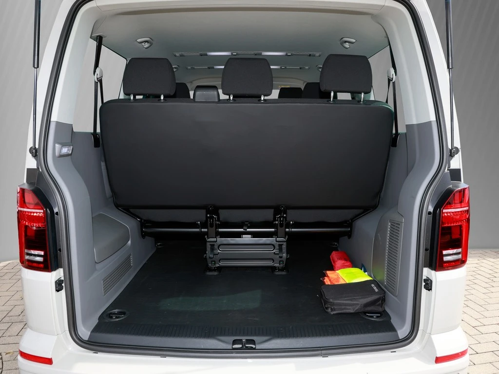 Volkswagen-Transporter-image-5