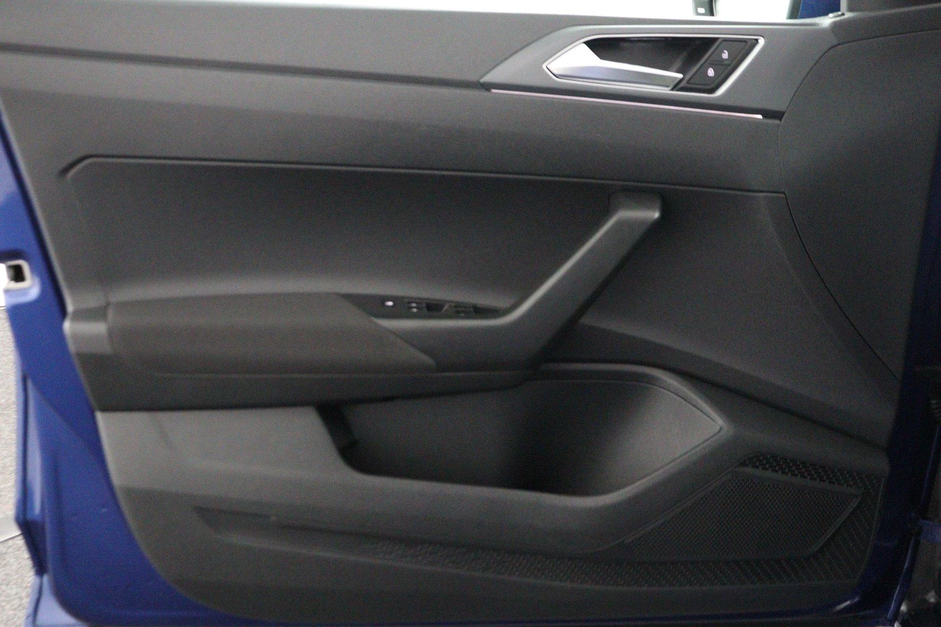 Volkswagen-Polo-image-39