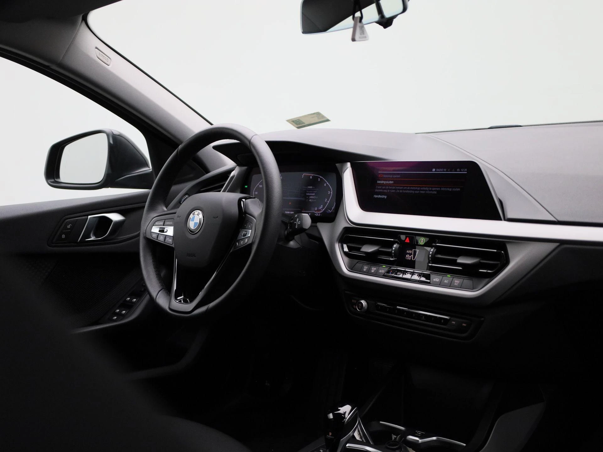BMW-1 Reeks-image-33