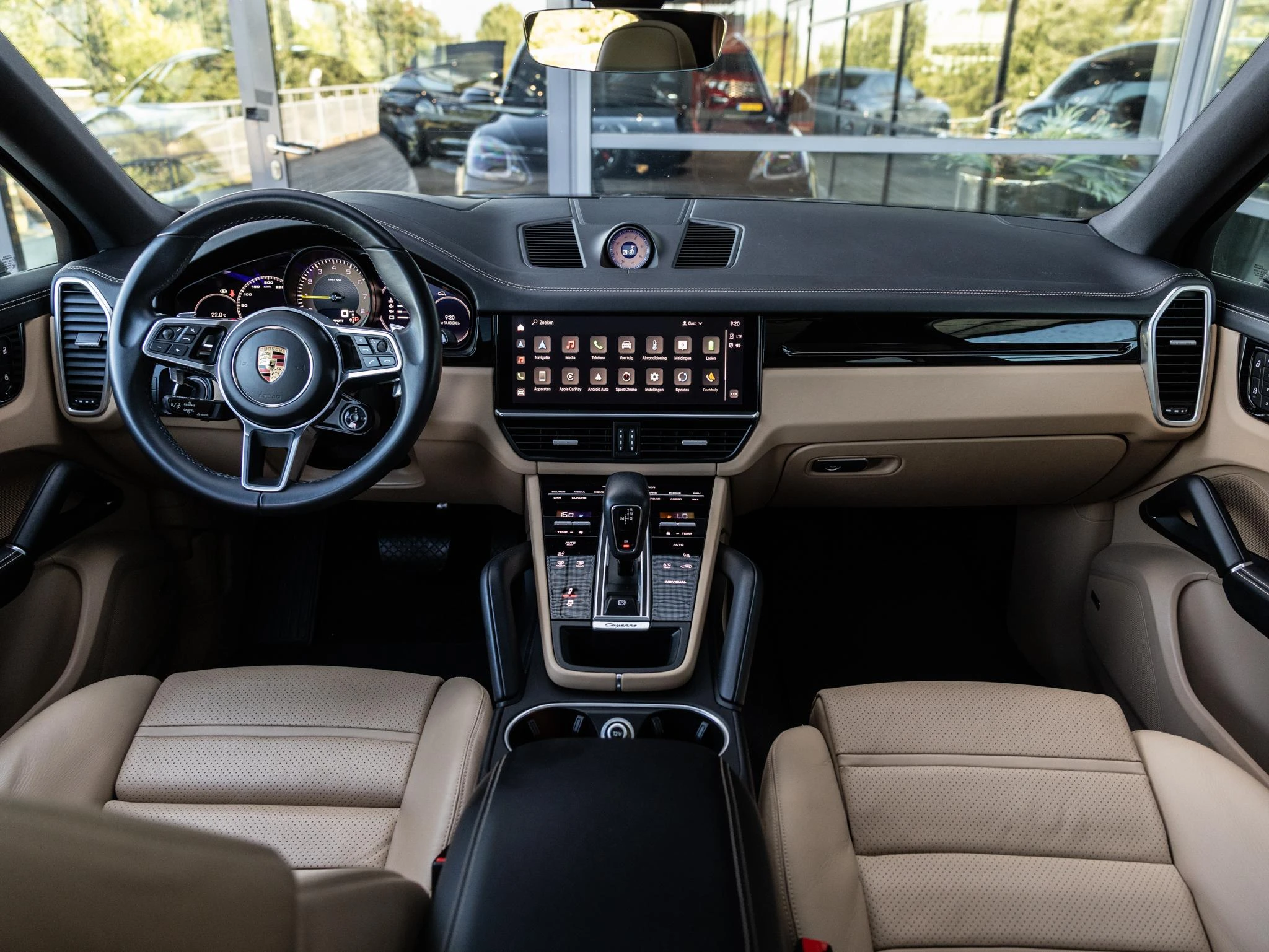 Porsche-Cayenne-image-14